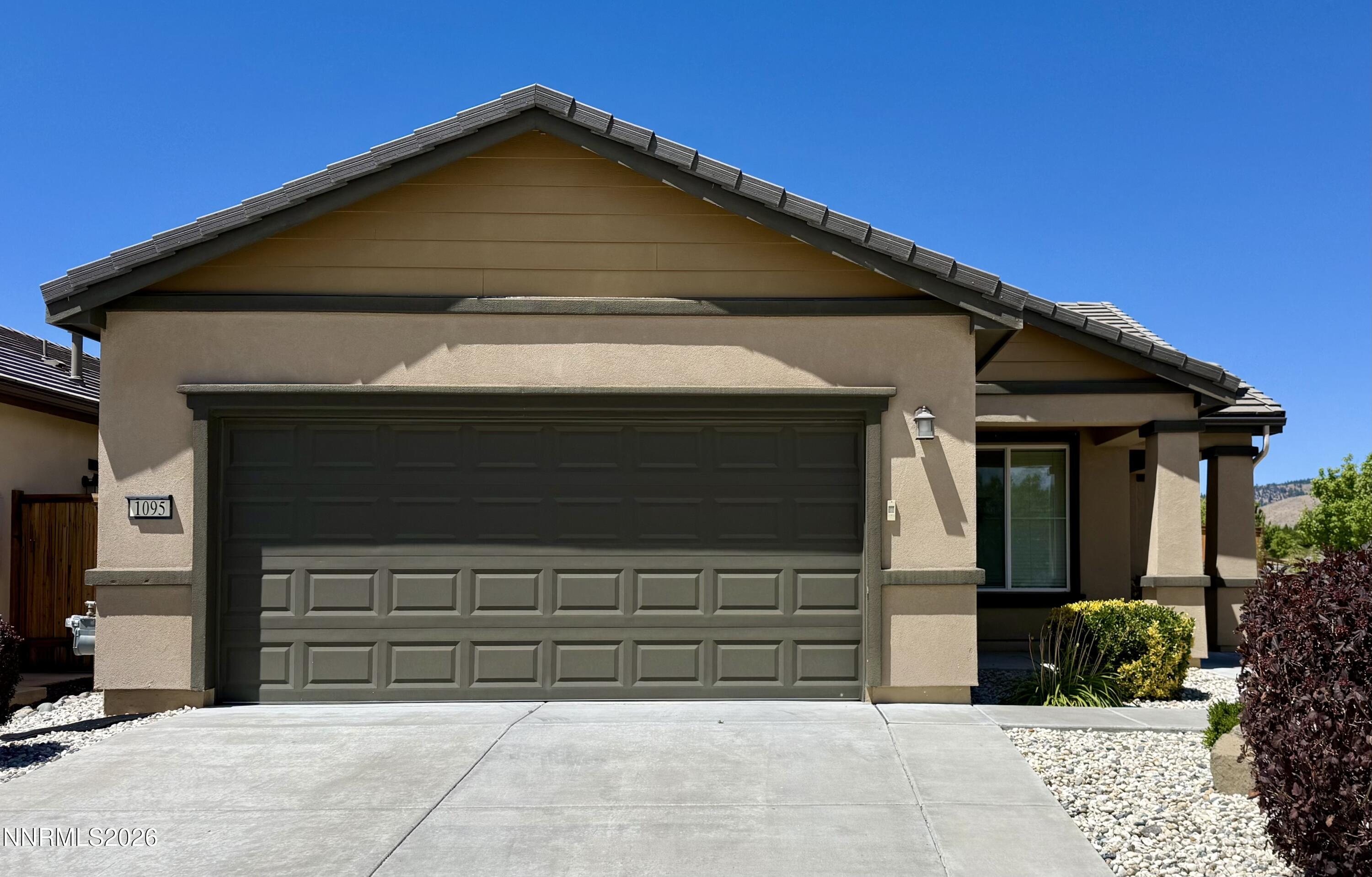 1095 Tazewell Trail — photo