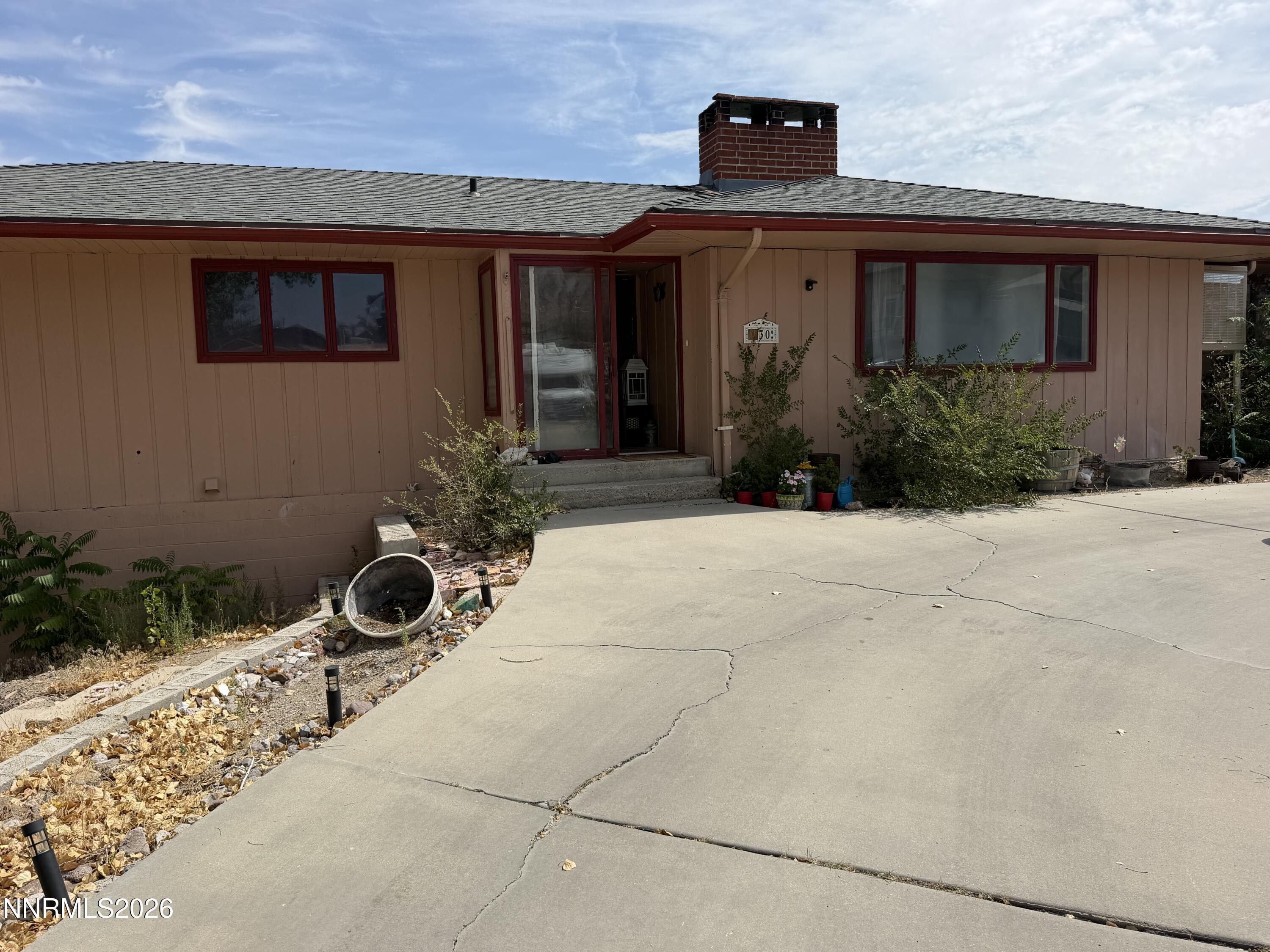 330 S Ellis Street — photo