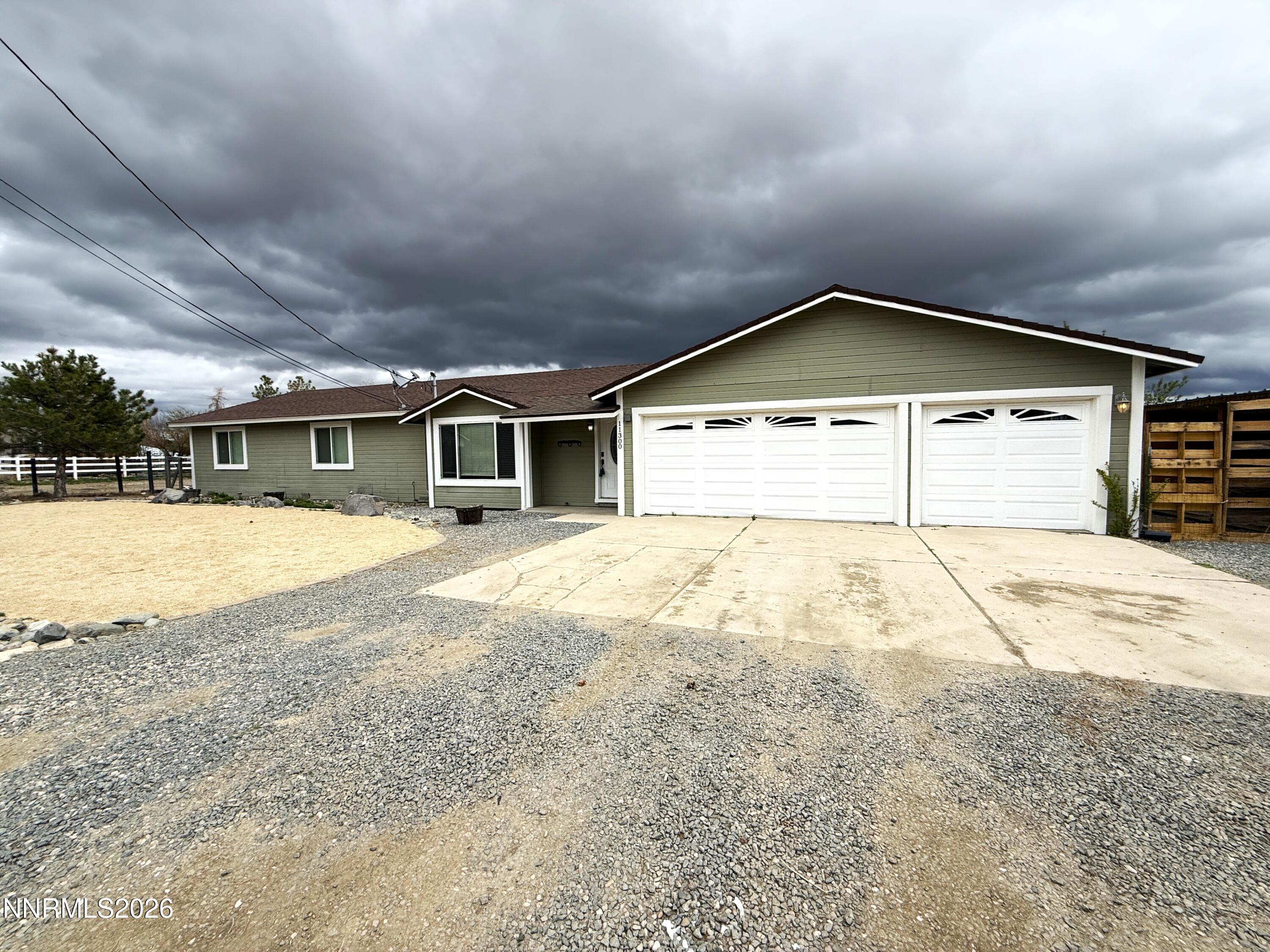 11300 Wagon Ho Lane — photo