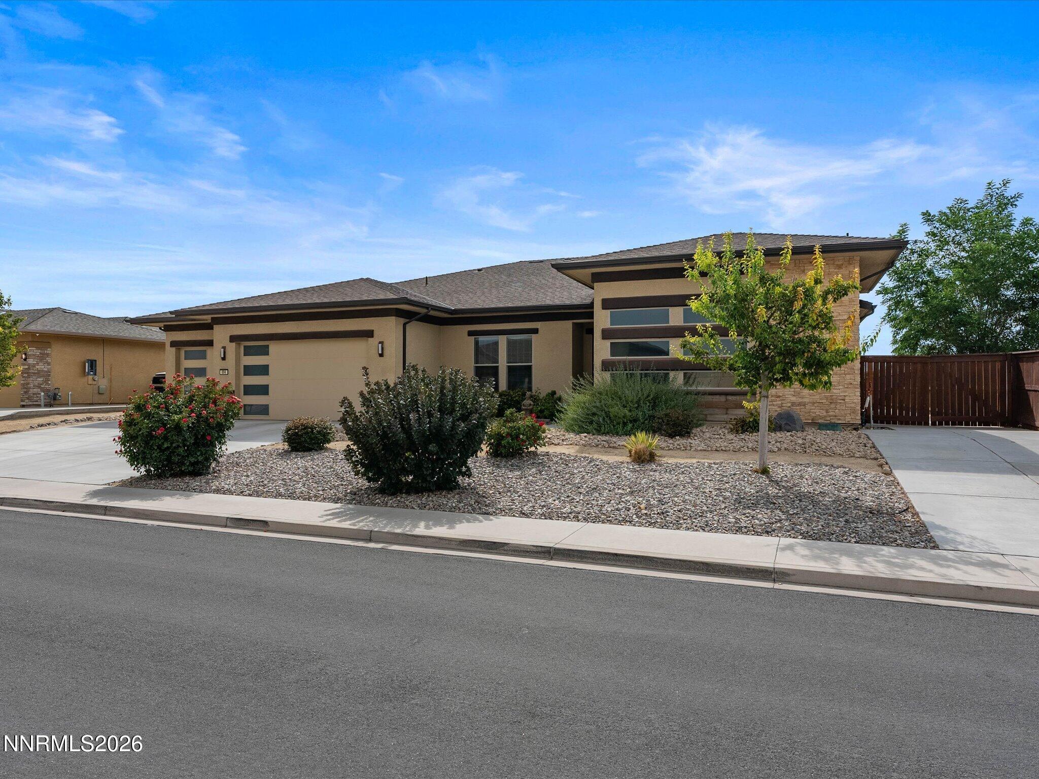 694 Raptor Way, Fernley, NV 89408 — photo 3