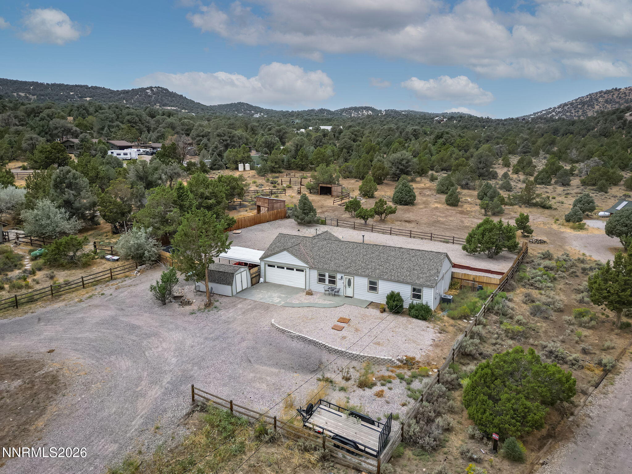 2424 Cartwright Road — photo