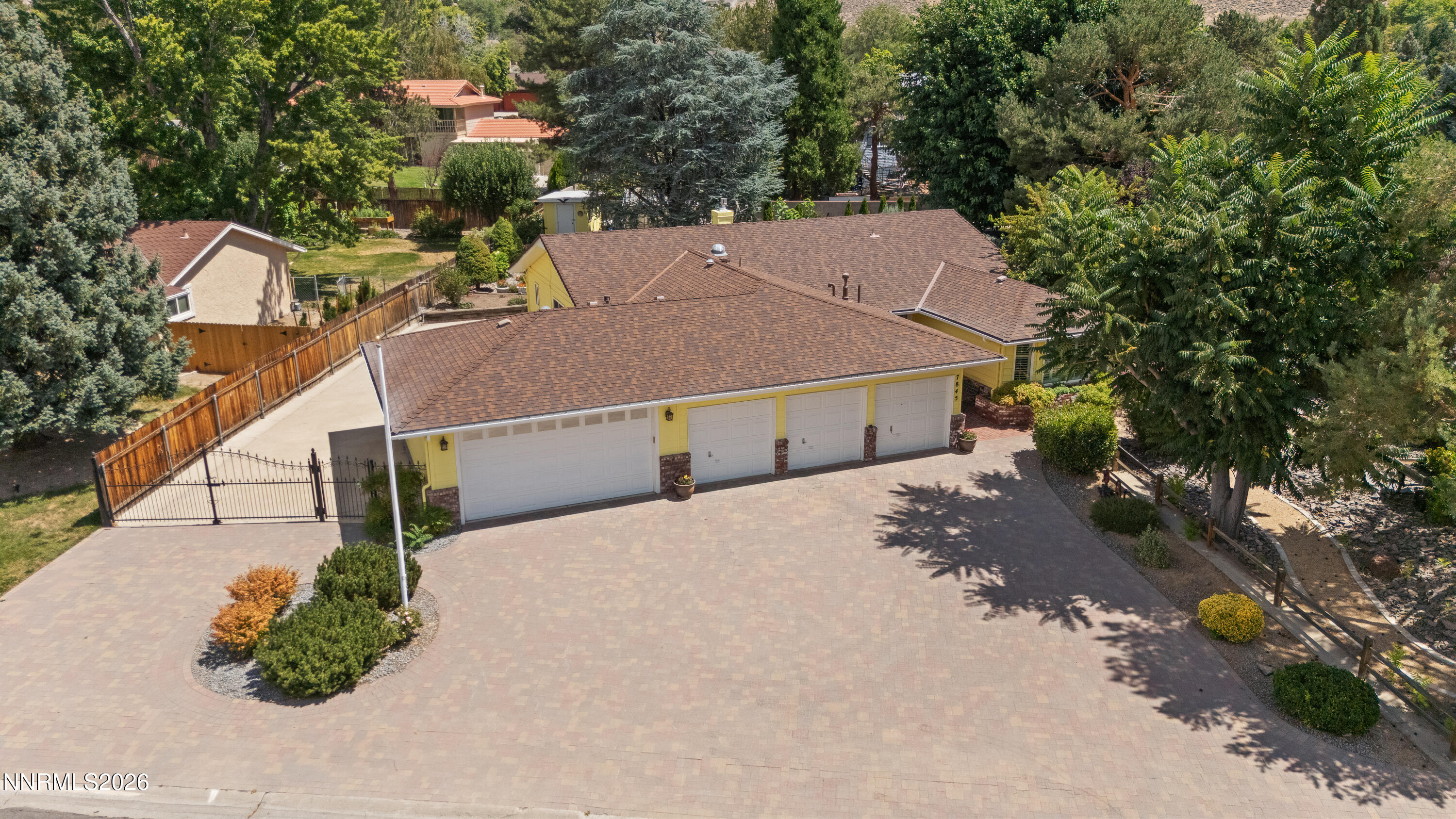 7845 N Southmoor Circle — photo