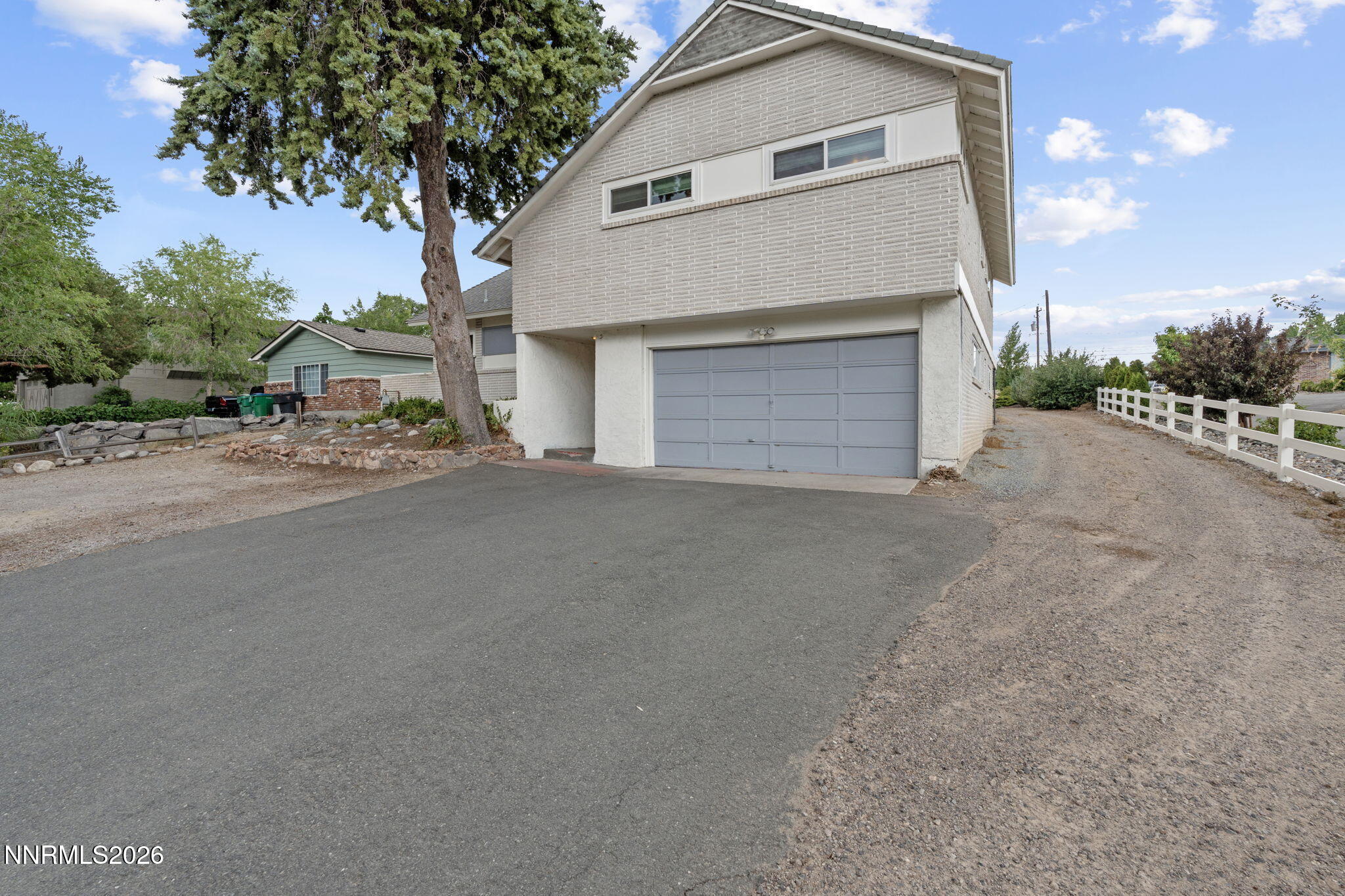 2490 W Moana Lane — photo