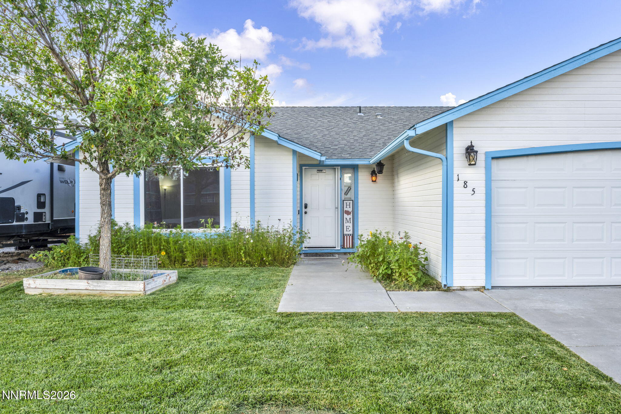 185 Henley Court — photo