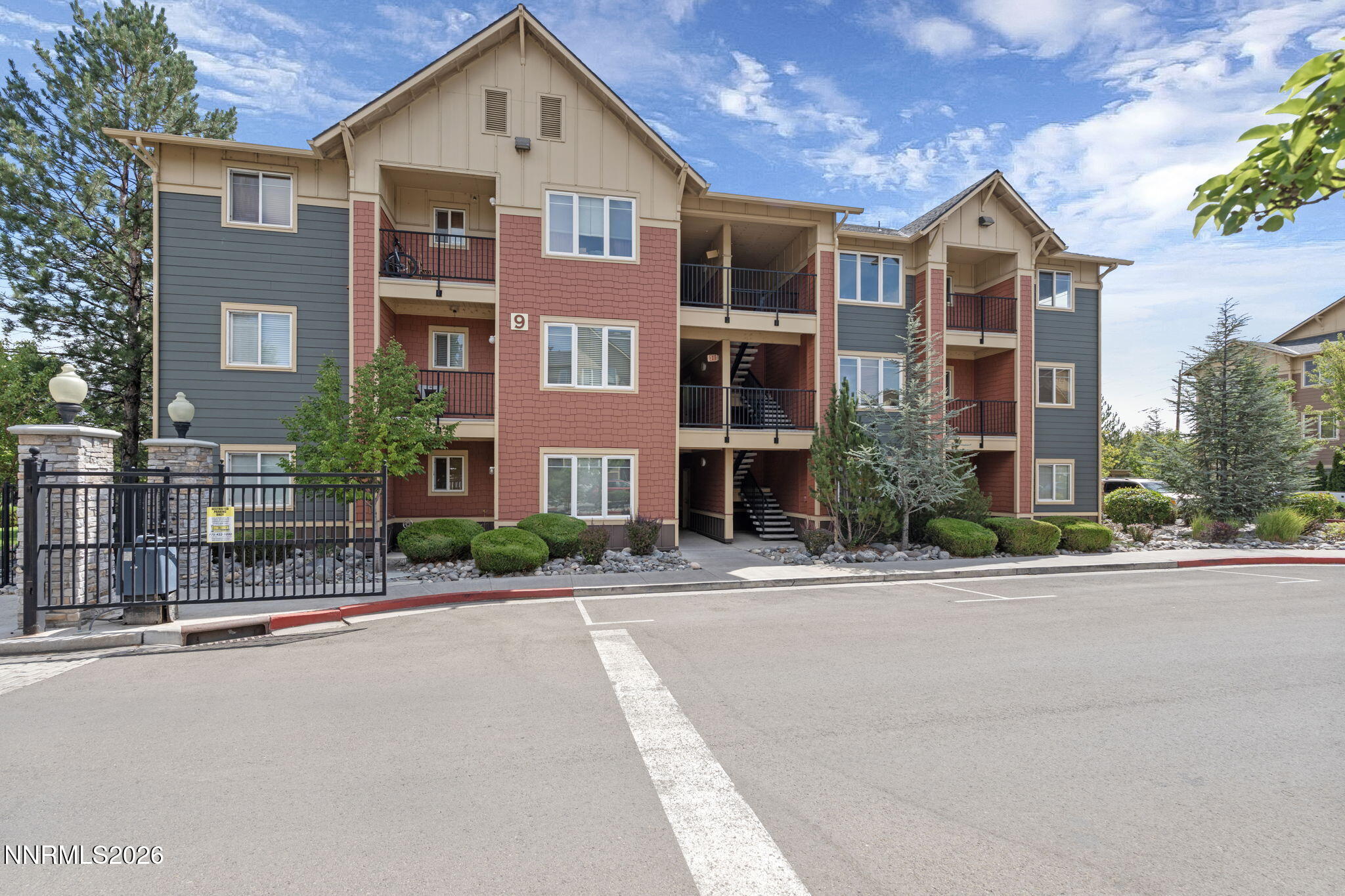 1450 Idlewild Drive Unit 933 — photo