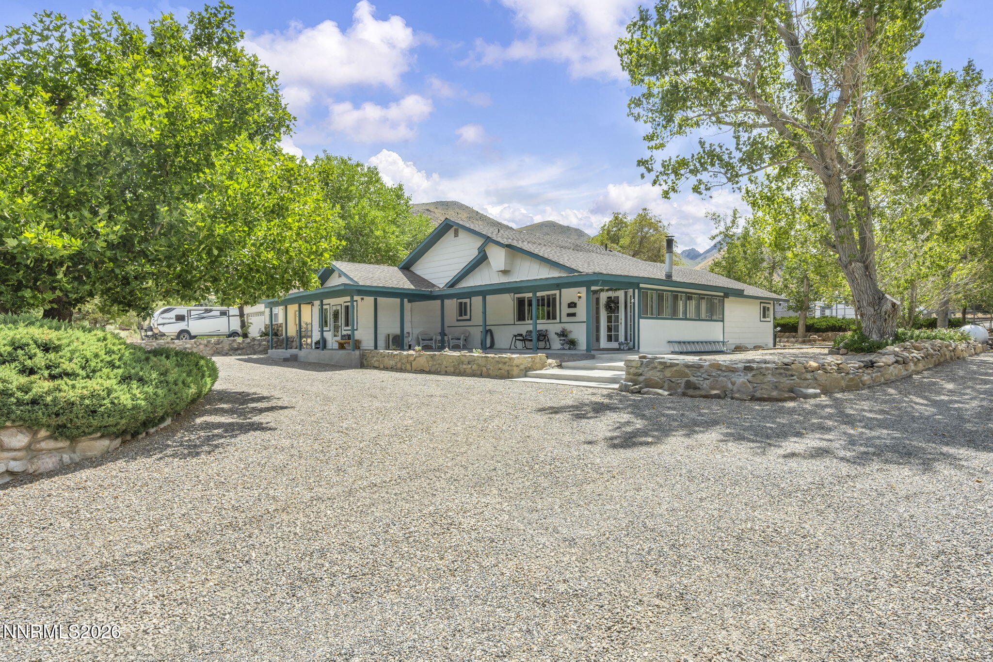 193 Mule Deer Road — photo