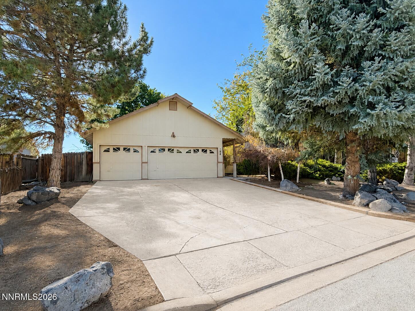 198 Desert Rose Drive — photo