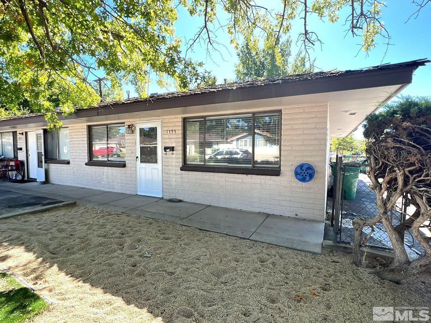 1799 York Way — photo