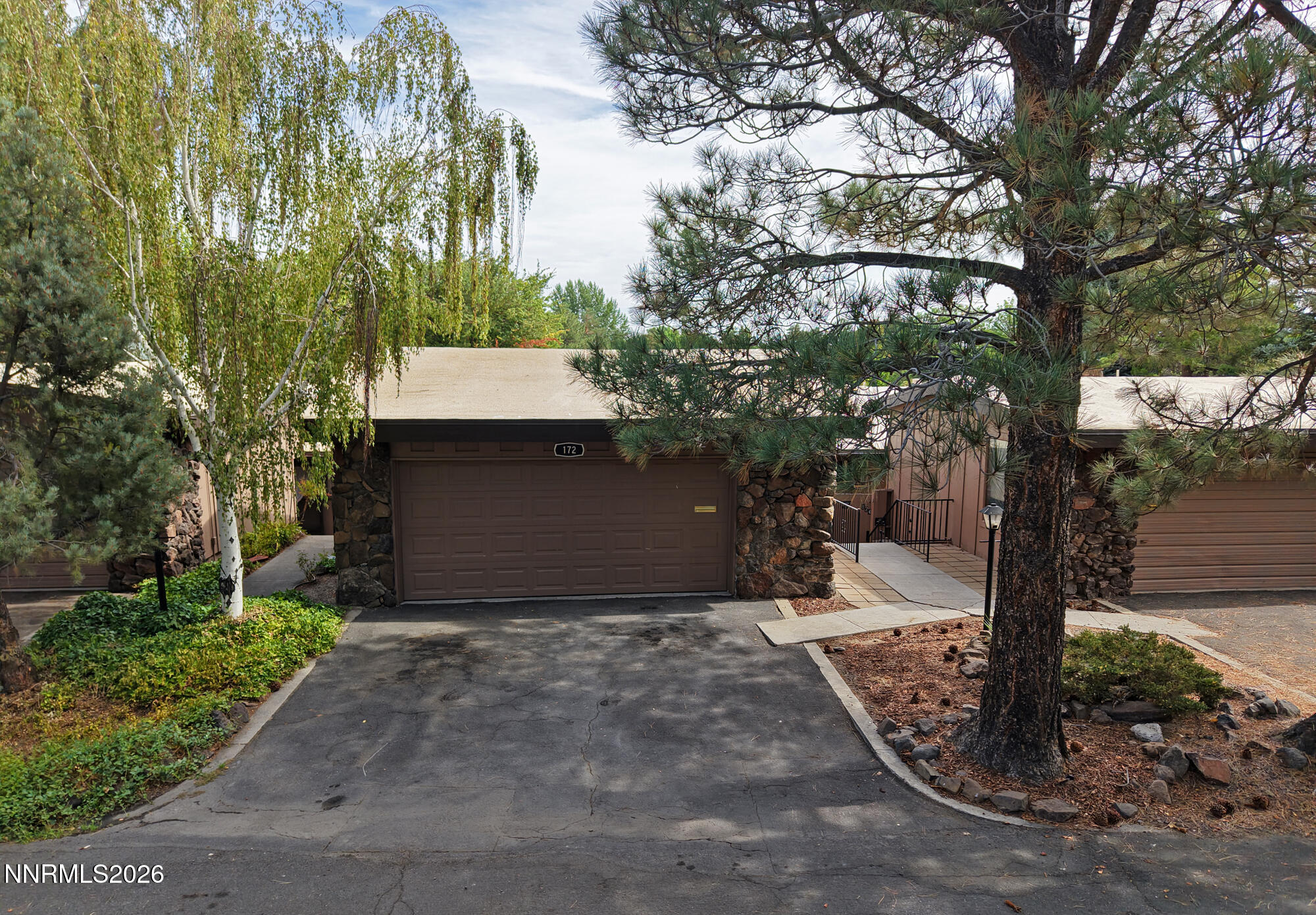 172 Lake Glen Drive — photo