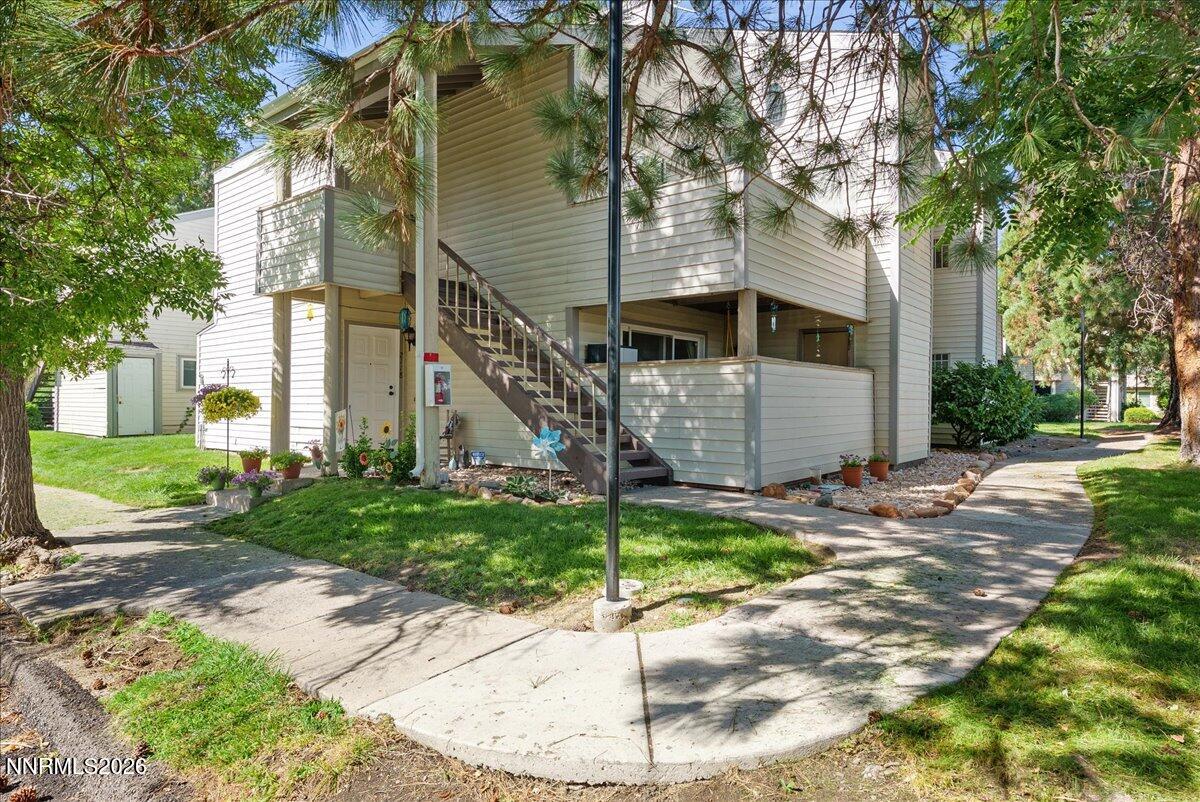 2118 Roundhouse Road — photo