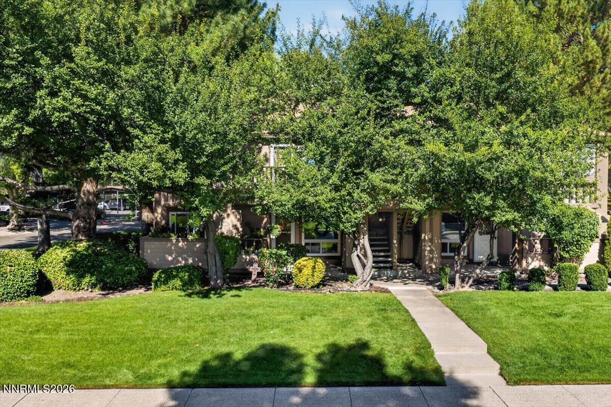 795 Kingston Lane #4G — photo
