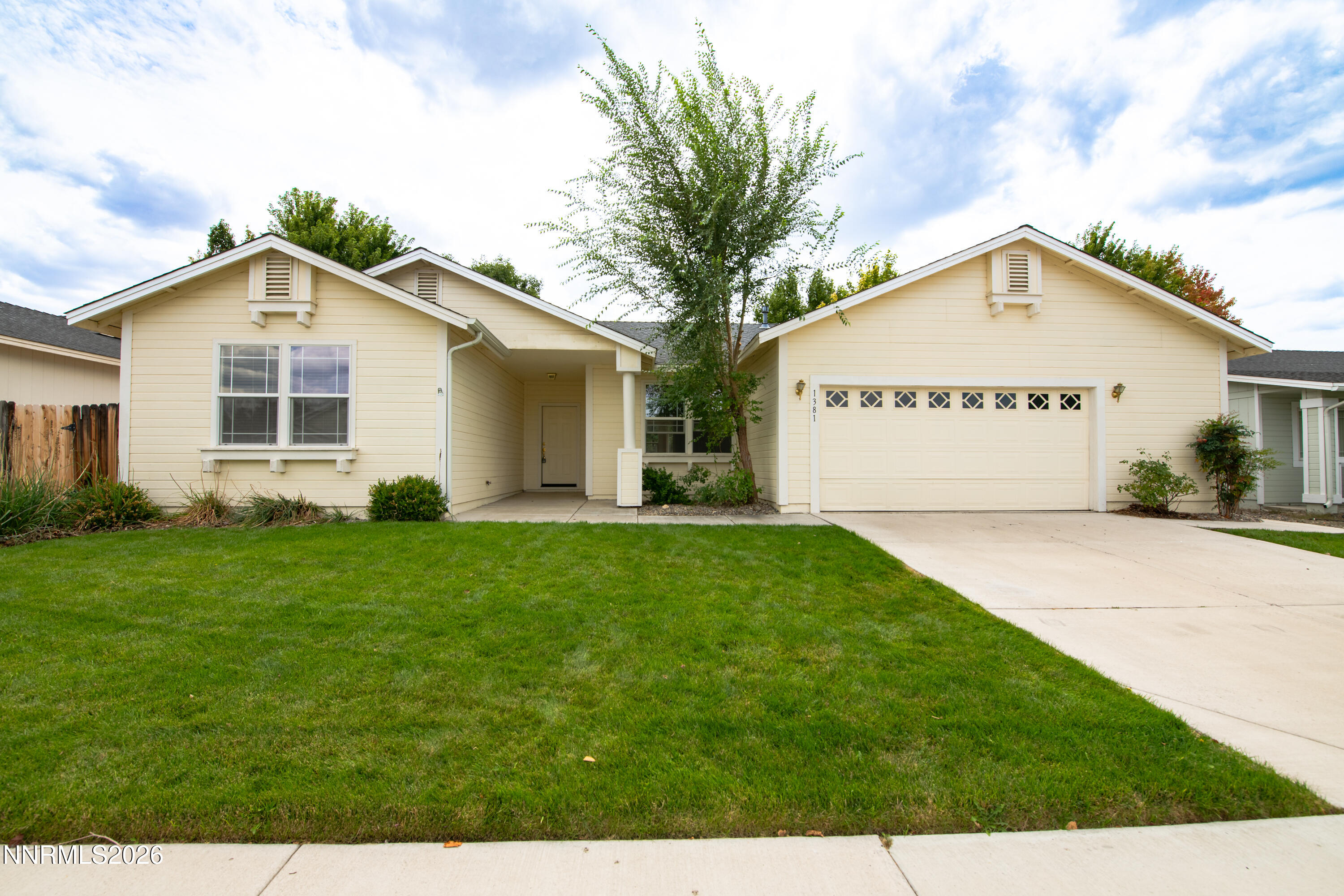 1381 Brooke Way — photo