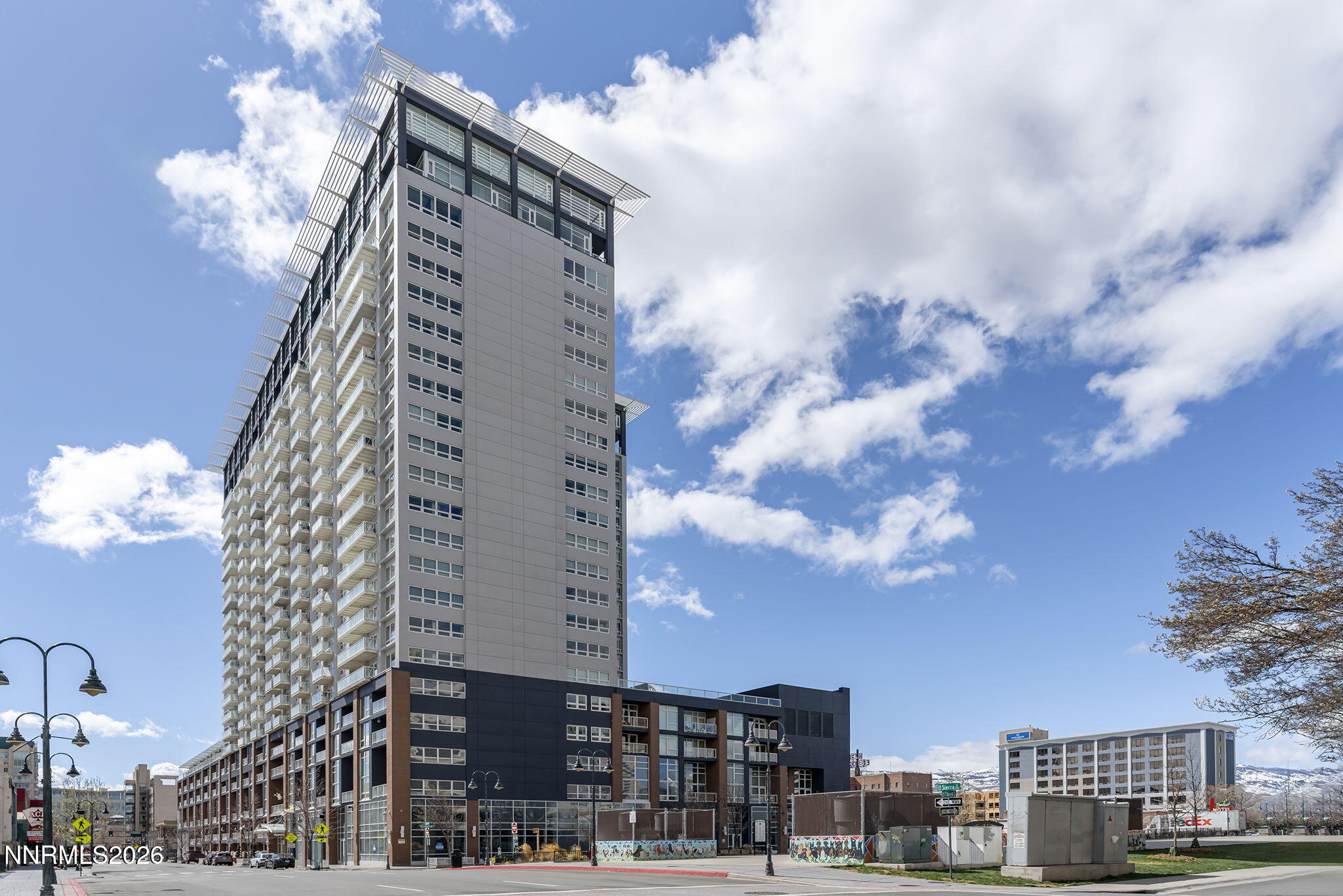 255 N Sierra Street Unit 1018 — photo
