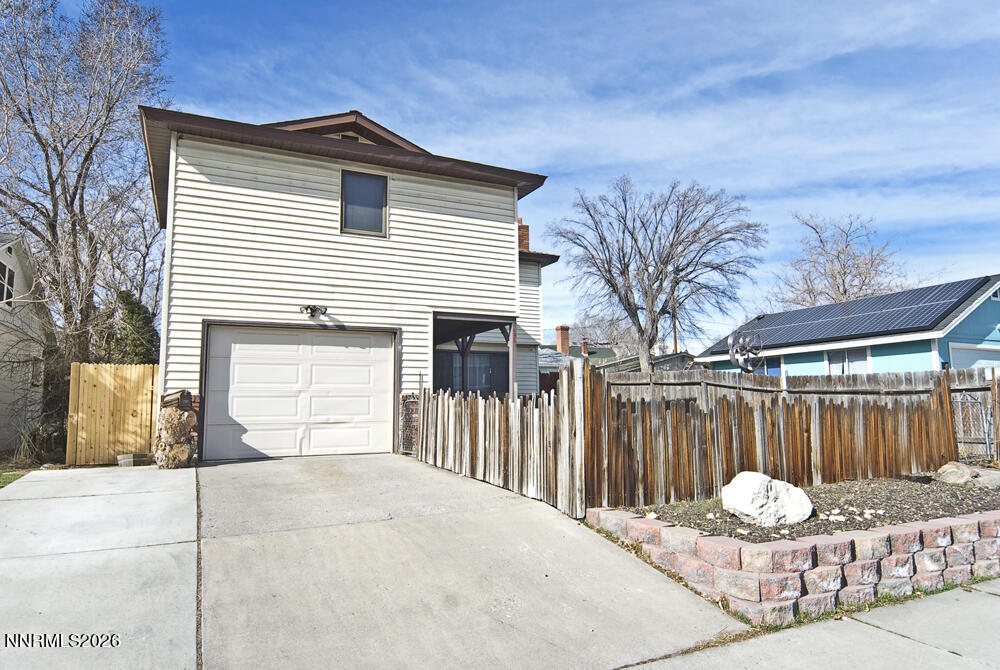 1417 Lander Street — photo