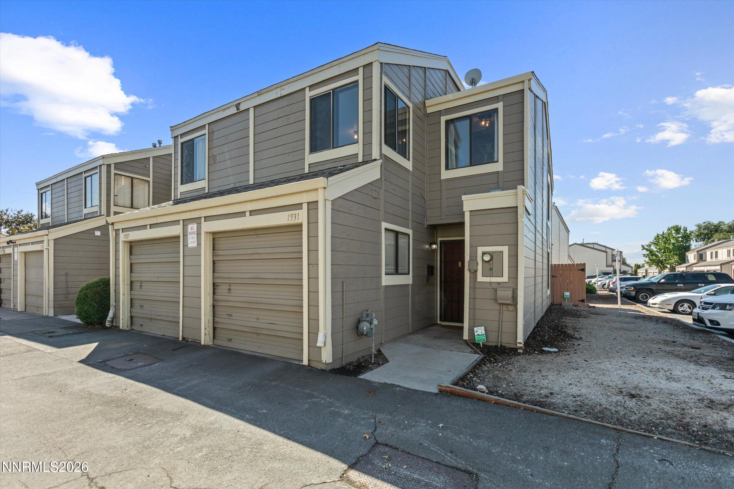 1531 Steven Court — photo