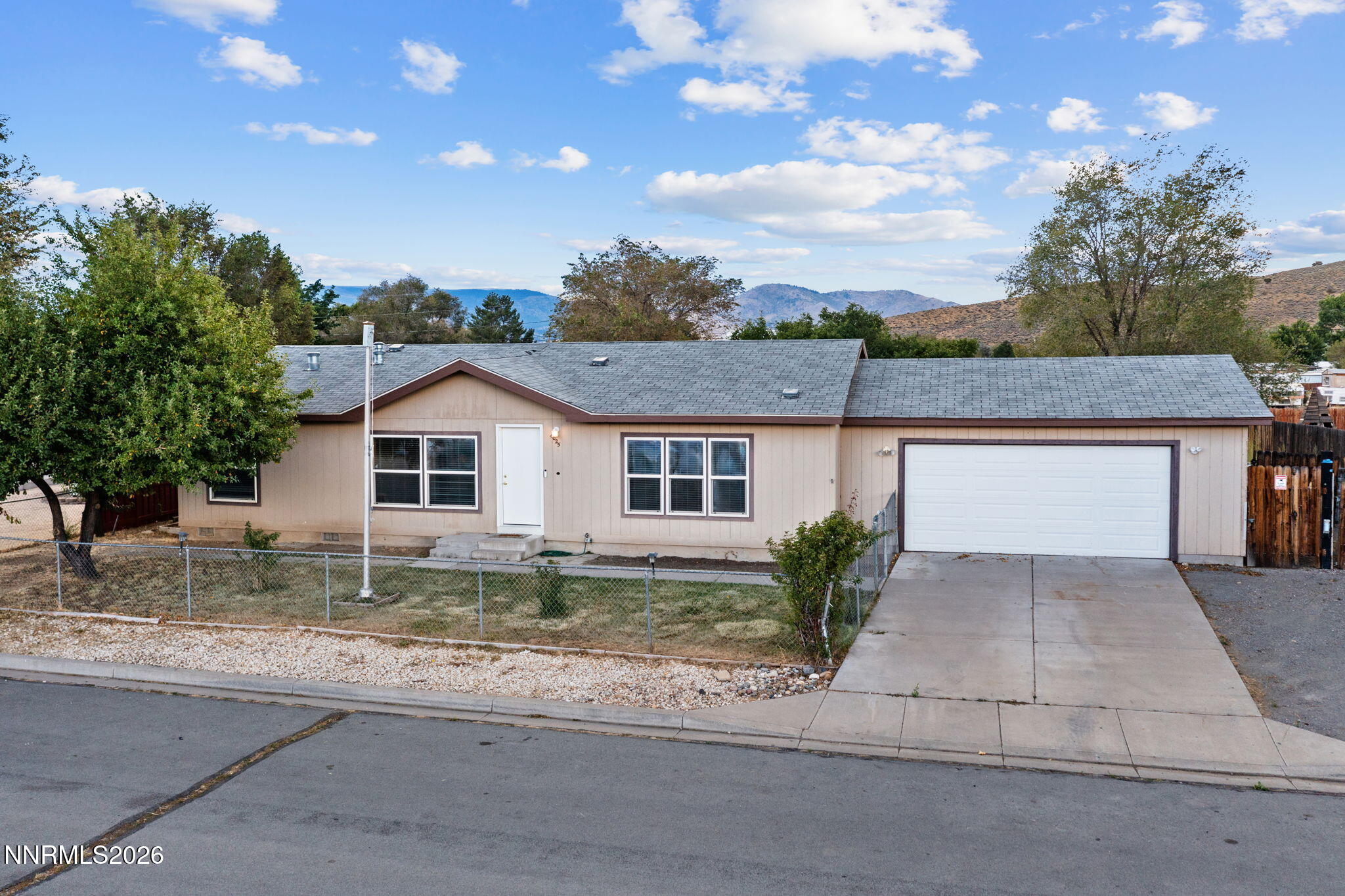 4025 Grouse Way — photo