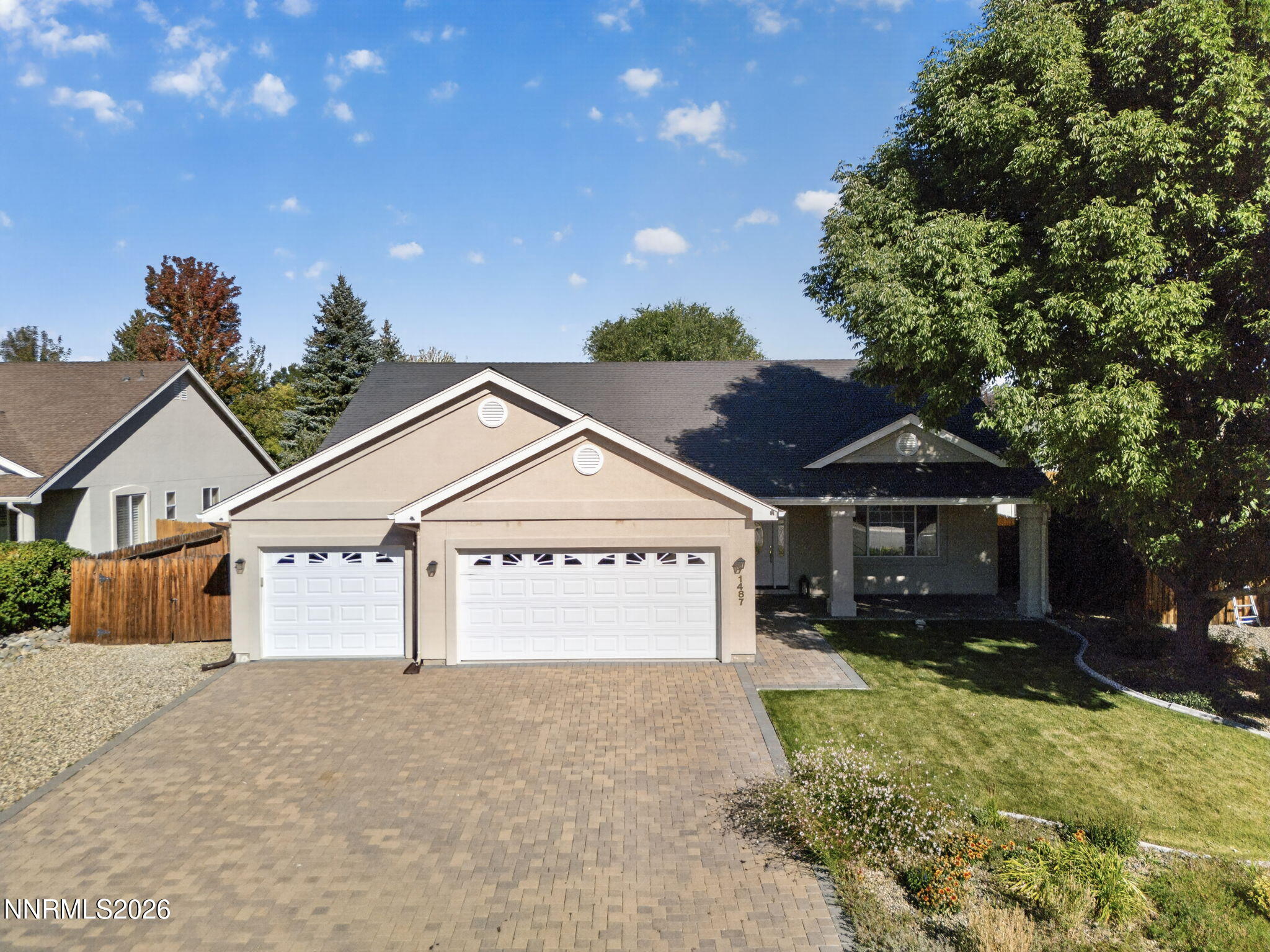 1487 Longfellow Lane — photo