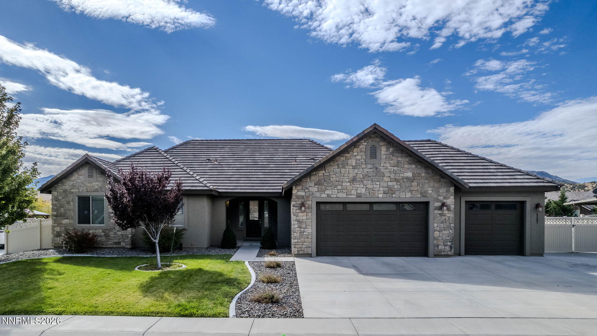 137 Denio Drive — photo