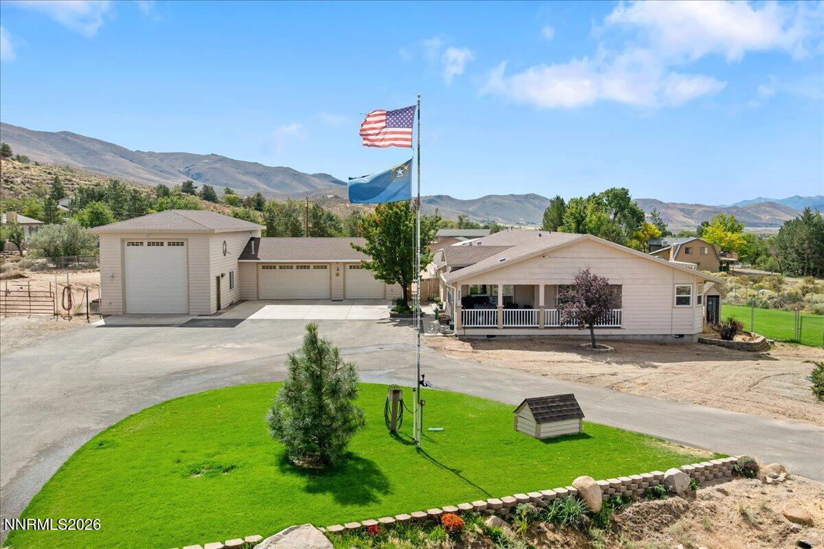320 McClellan Drive — photo