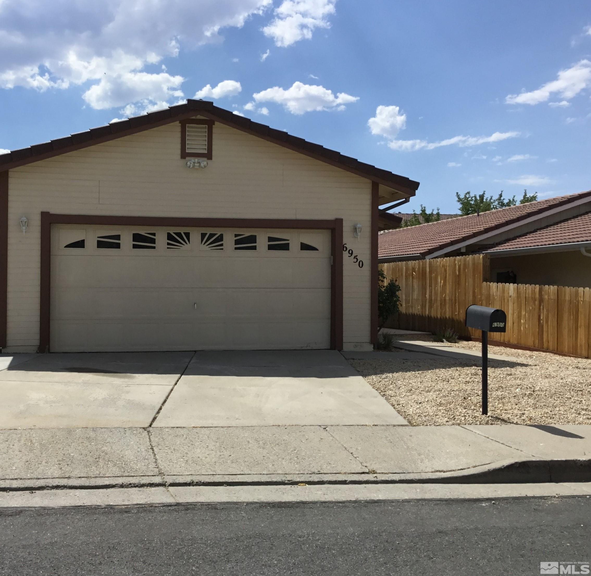 6950 Forsythia Way — photo