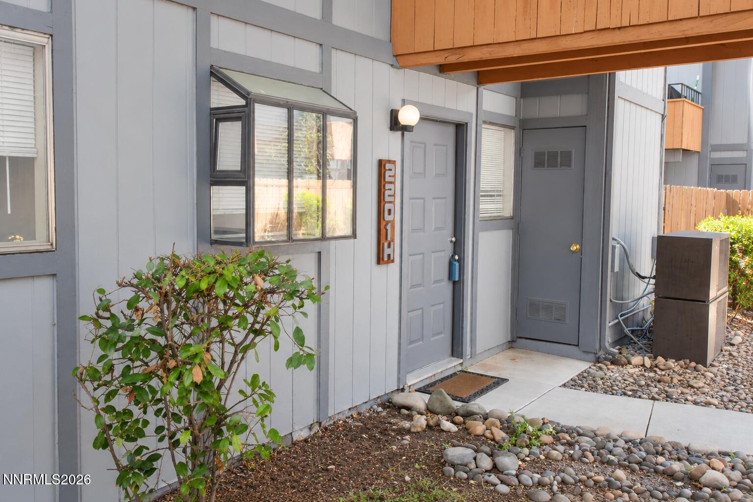 2201 Kietzke Lane H — photo