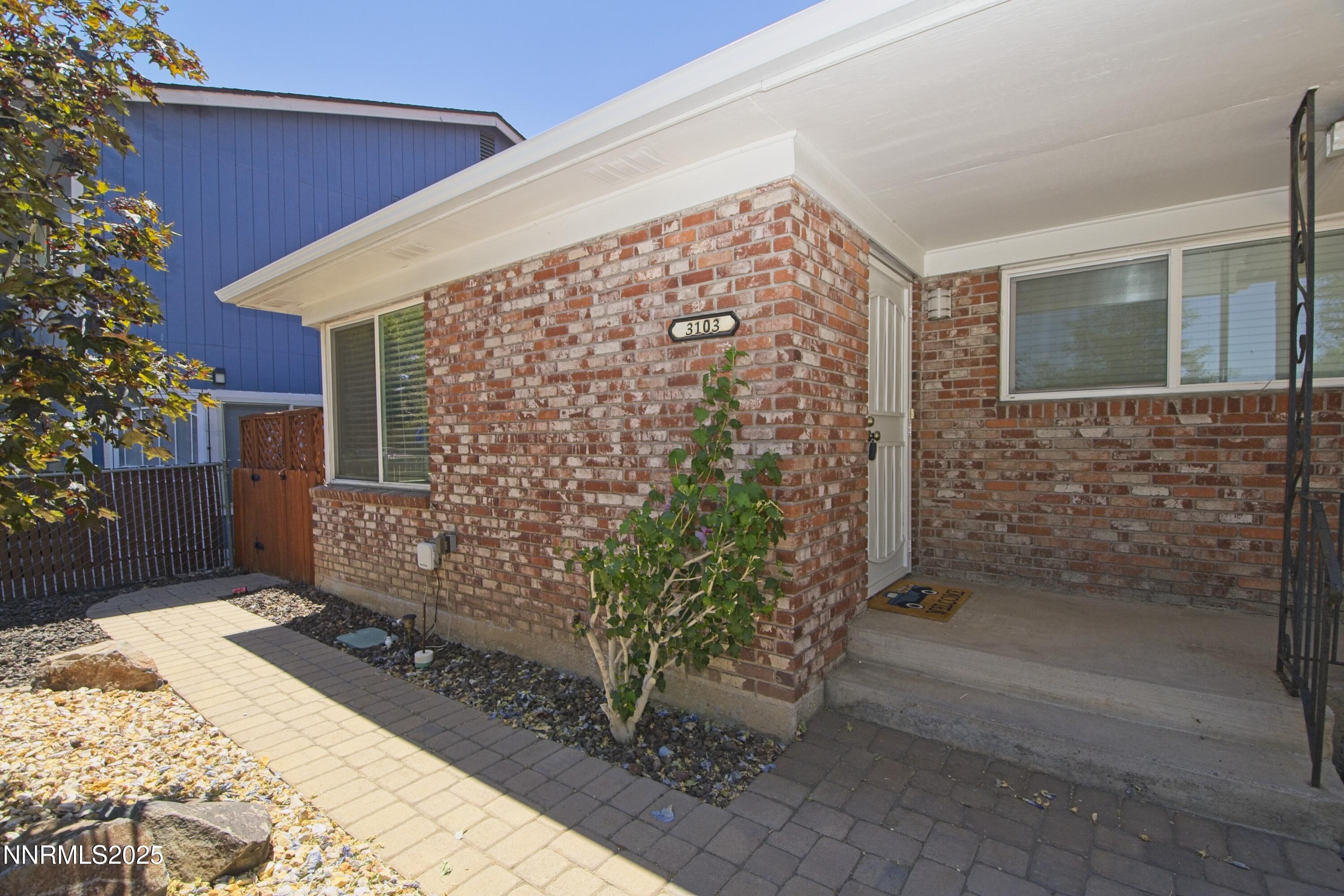 3103 Lakeside Drive — photo