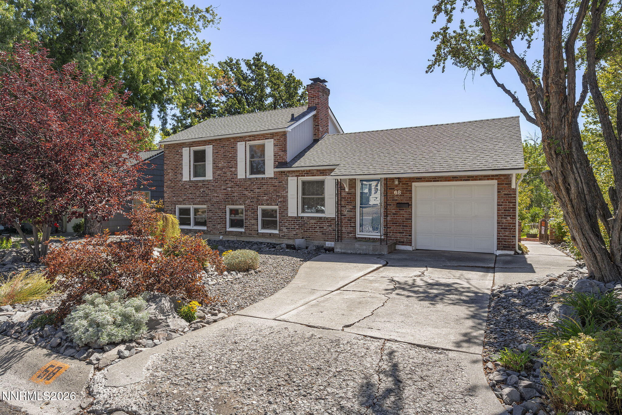 68 Sunnyside Drive — photo