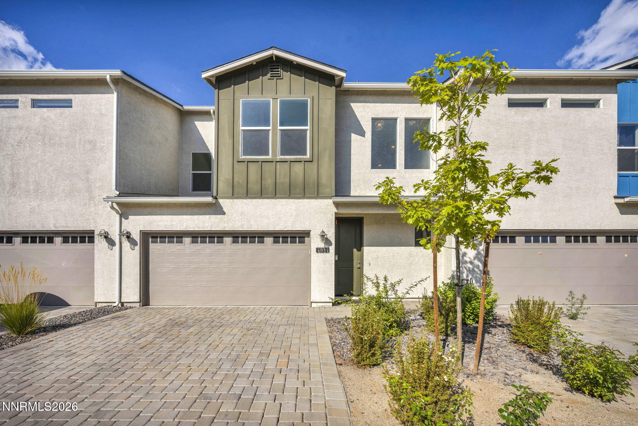 4921 Black Falcon Way — photo