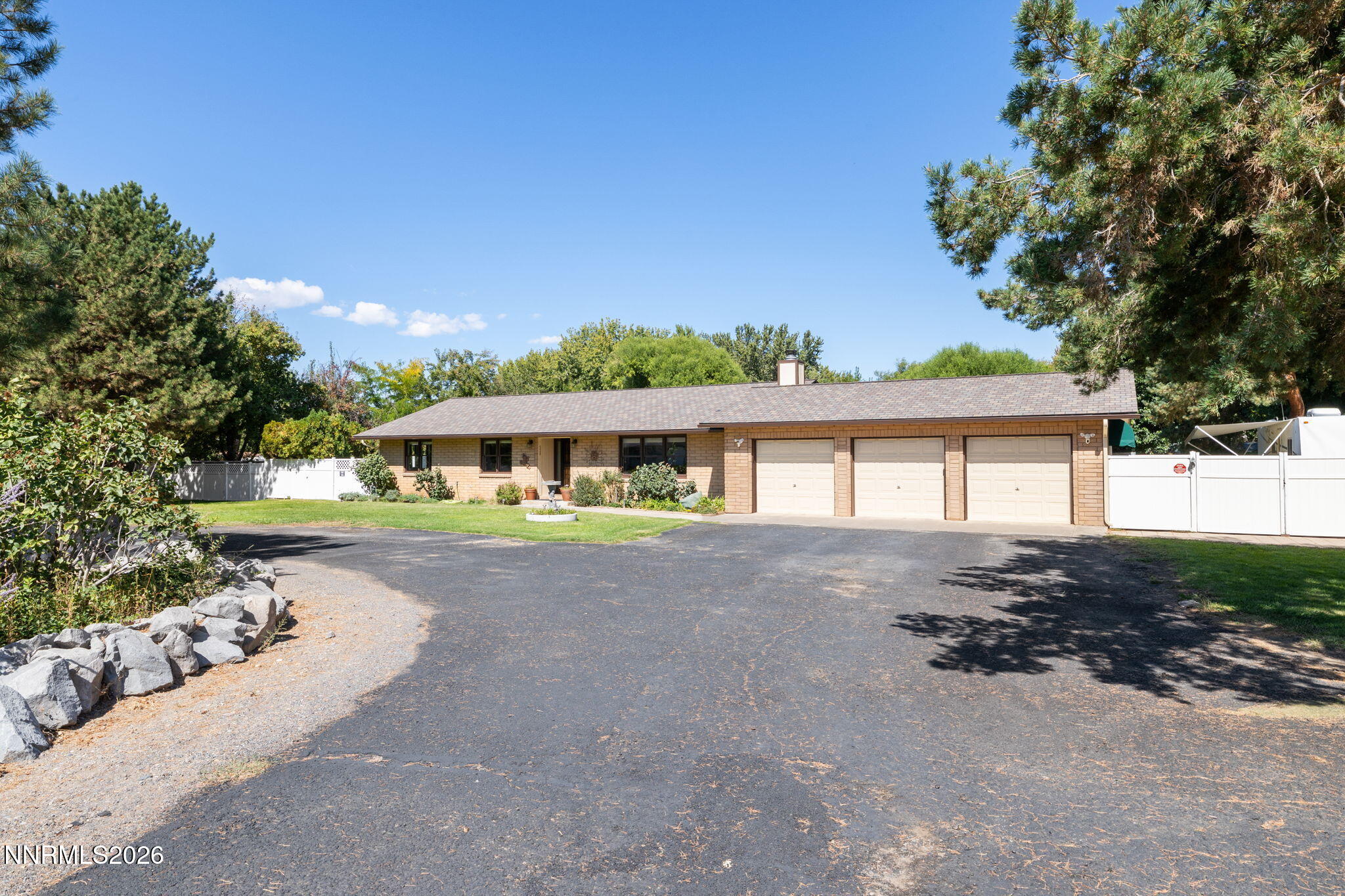 530 Country Drive — photo