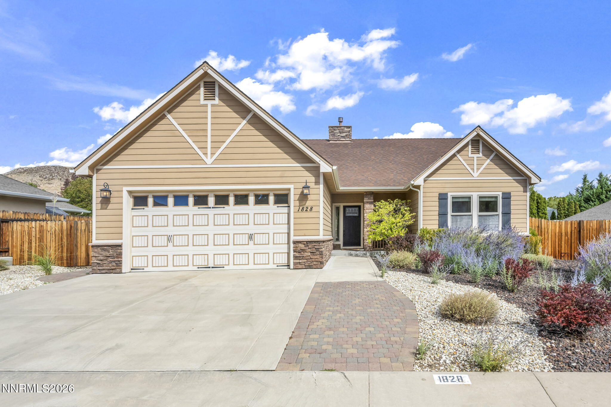 1828 Walnut Court — photo