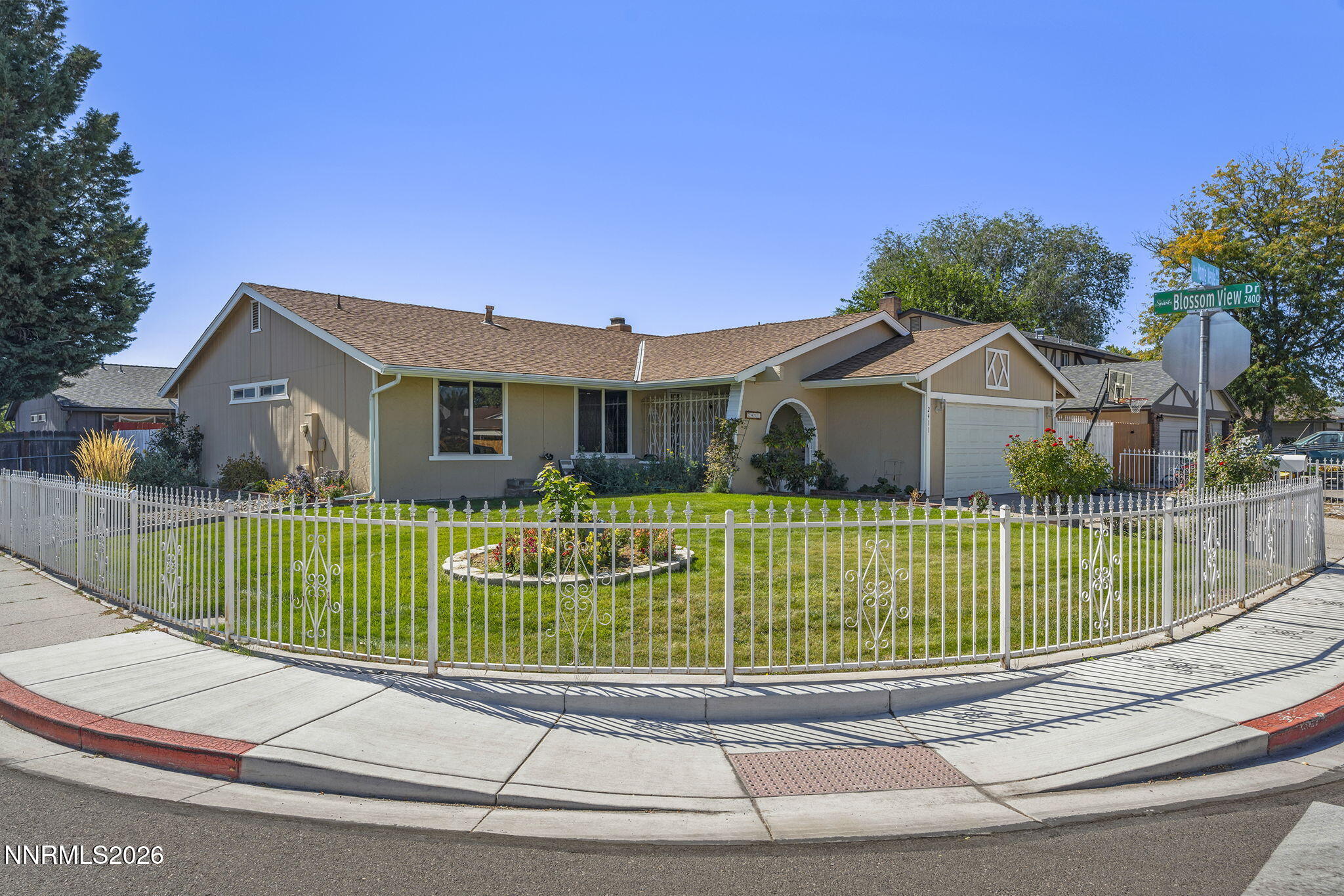 2411 Monte Verde Way — photo