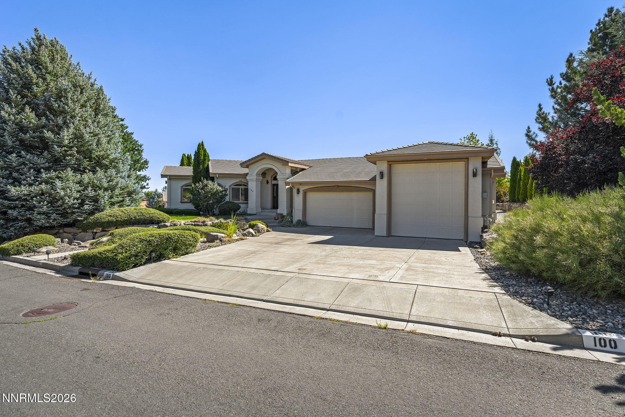 100 Gazelle Road — photo
