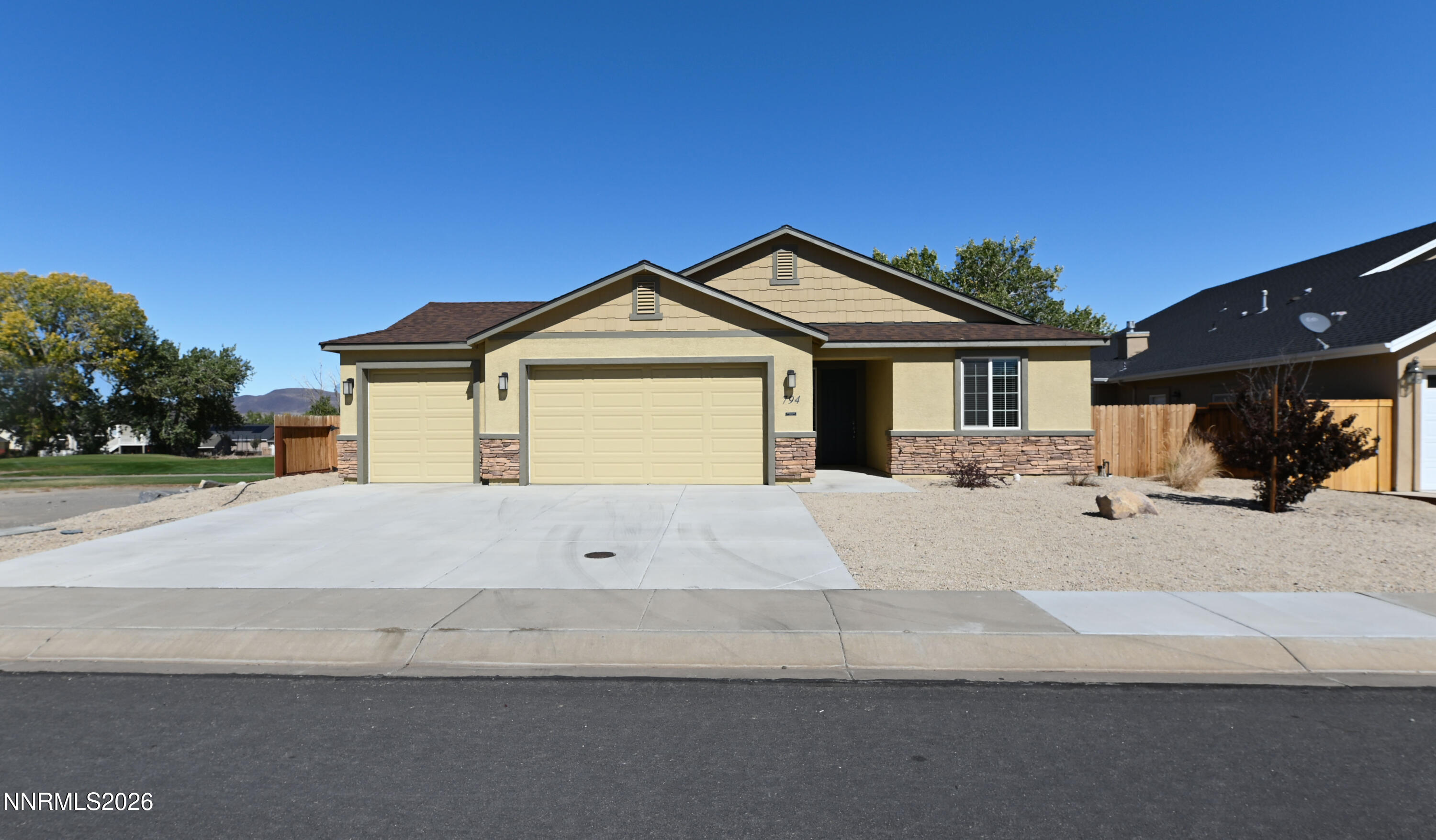794 Divot Drive — photo
