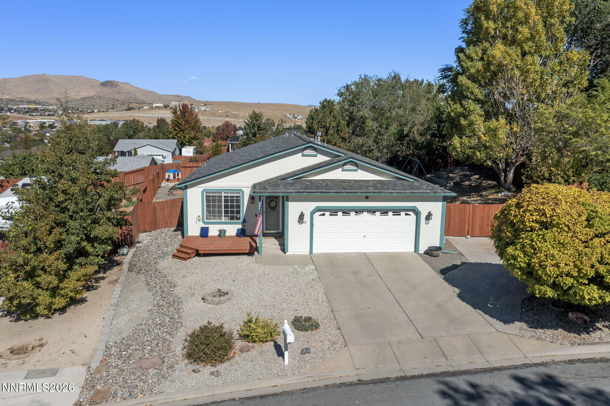 5687 Peach Court — photo