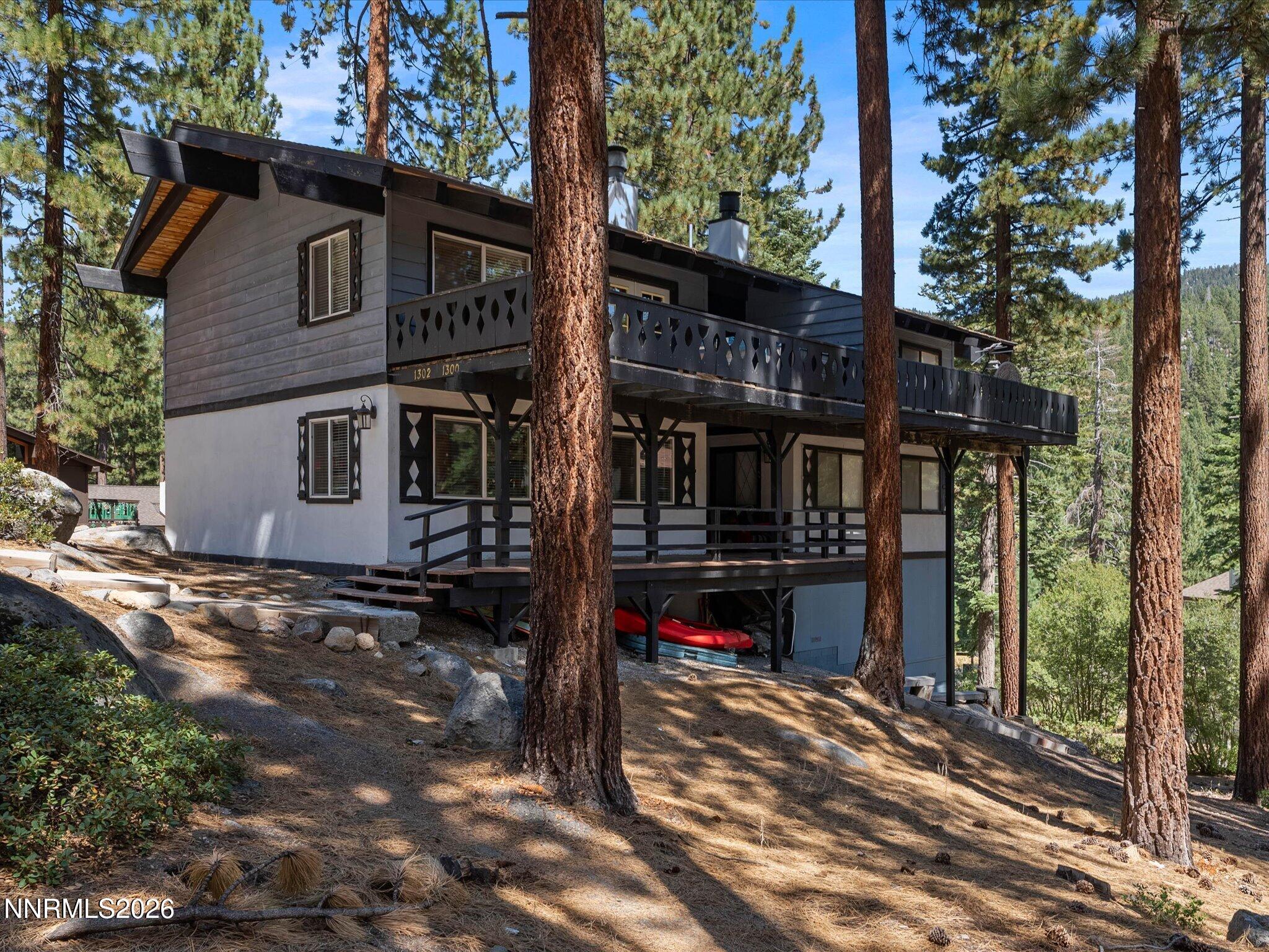 1302 Zurich Lane — photo