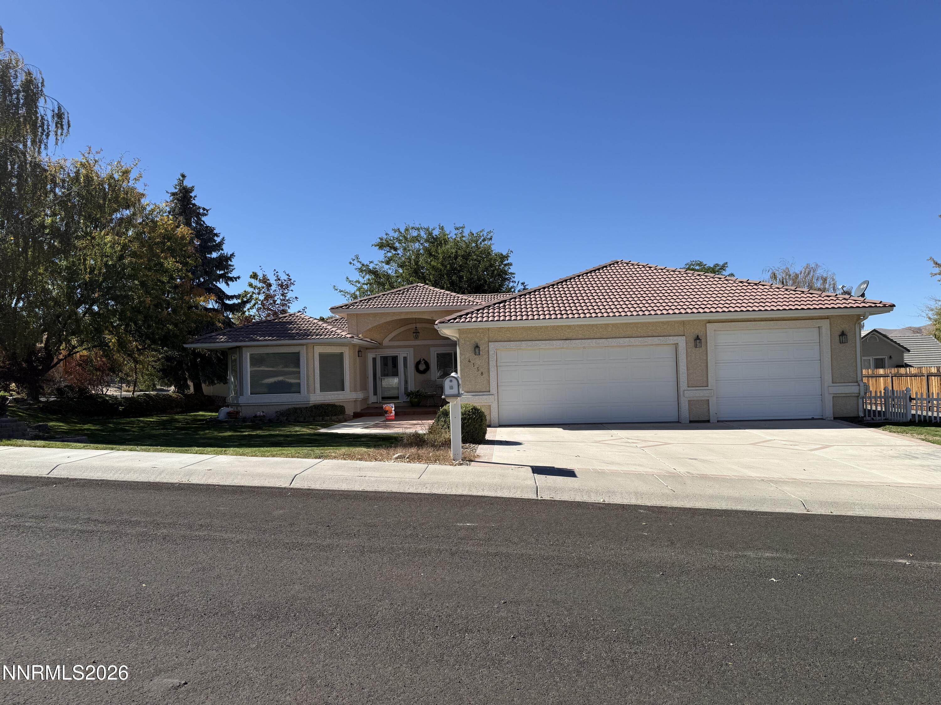 4158 Broken Hill Road — photo