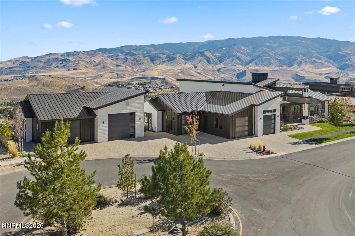 8460 Chalk Ridge Court — photo
