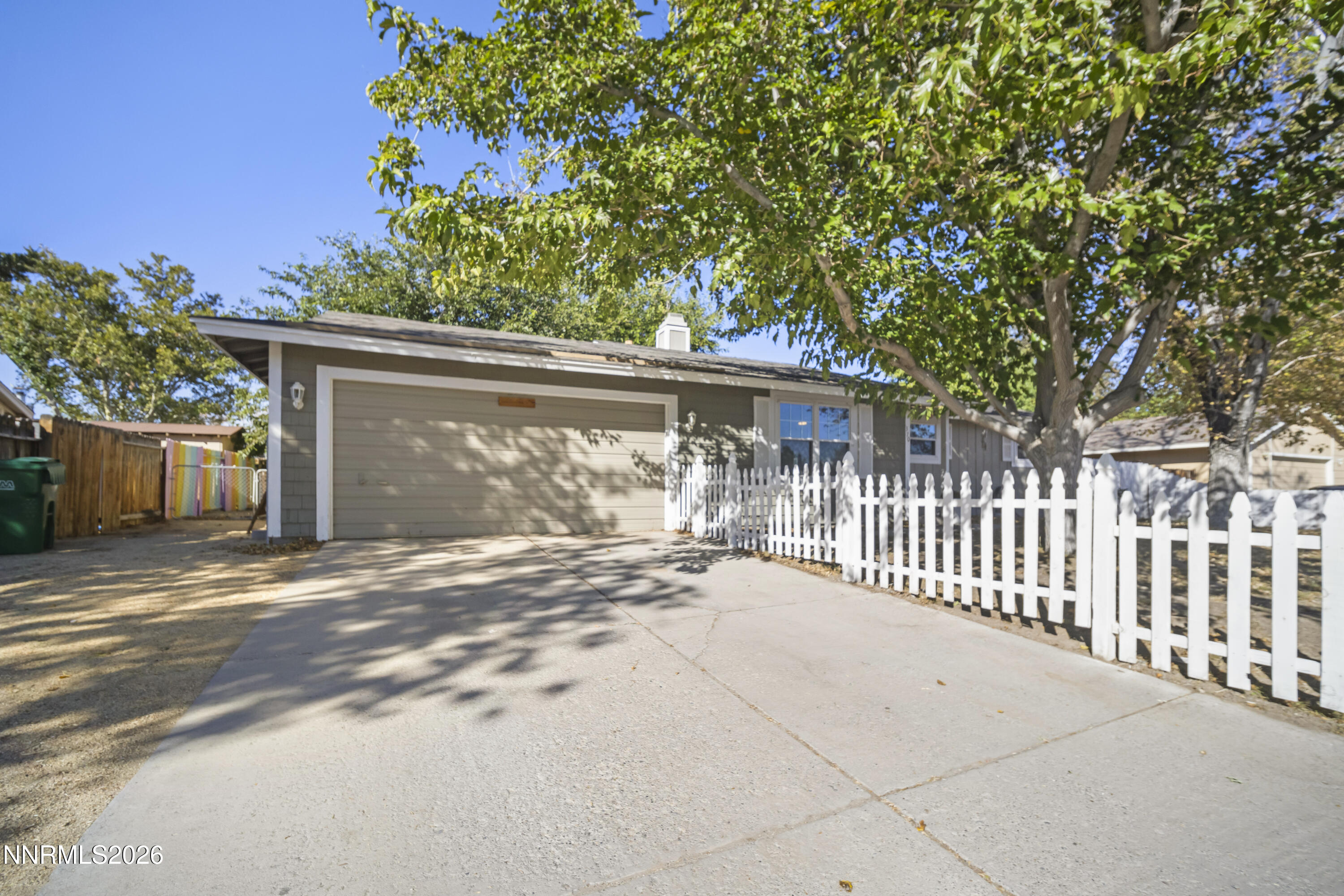 370 Aspen Way — photo