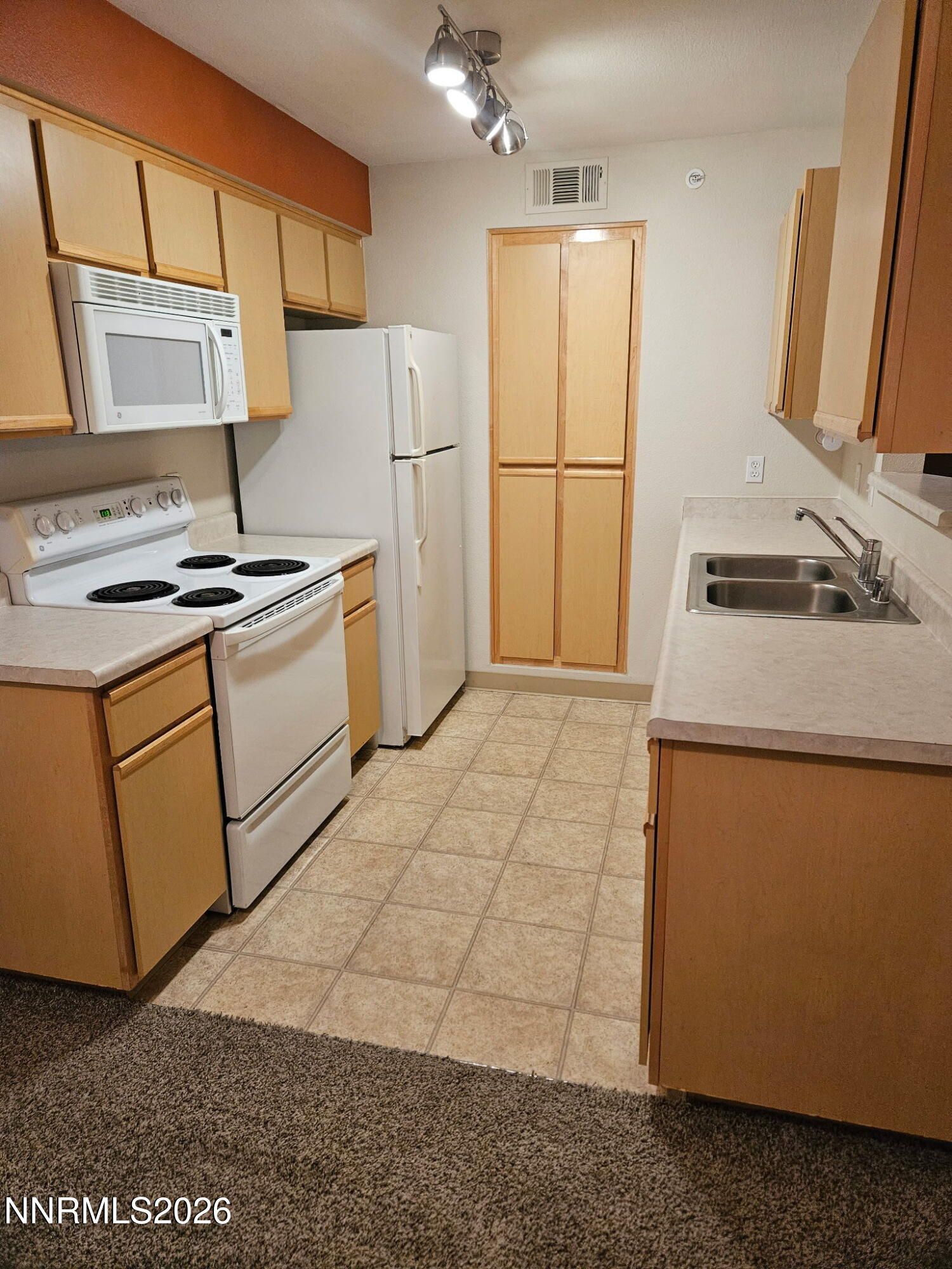 6850 Sharlands Avenue #2074 — photo