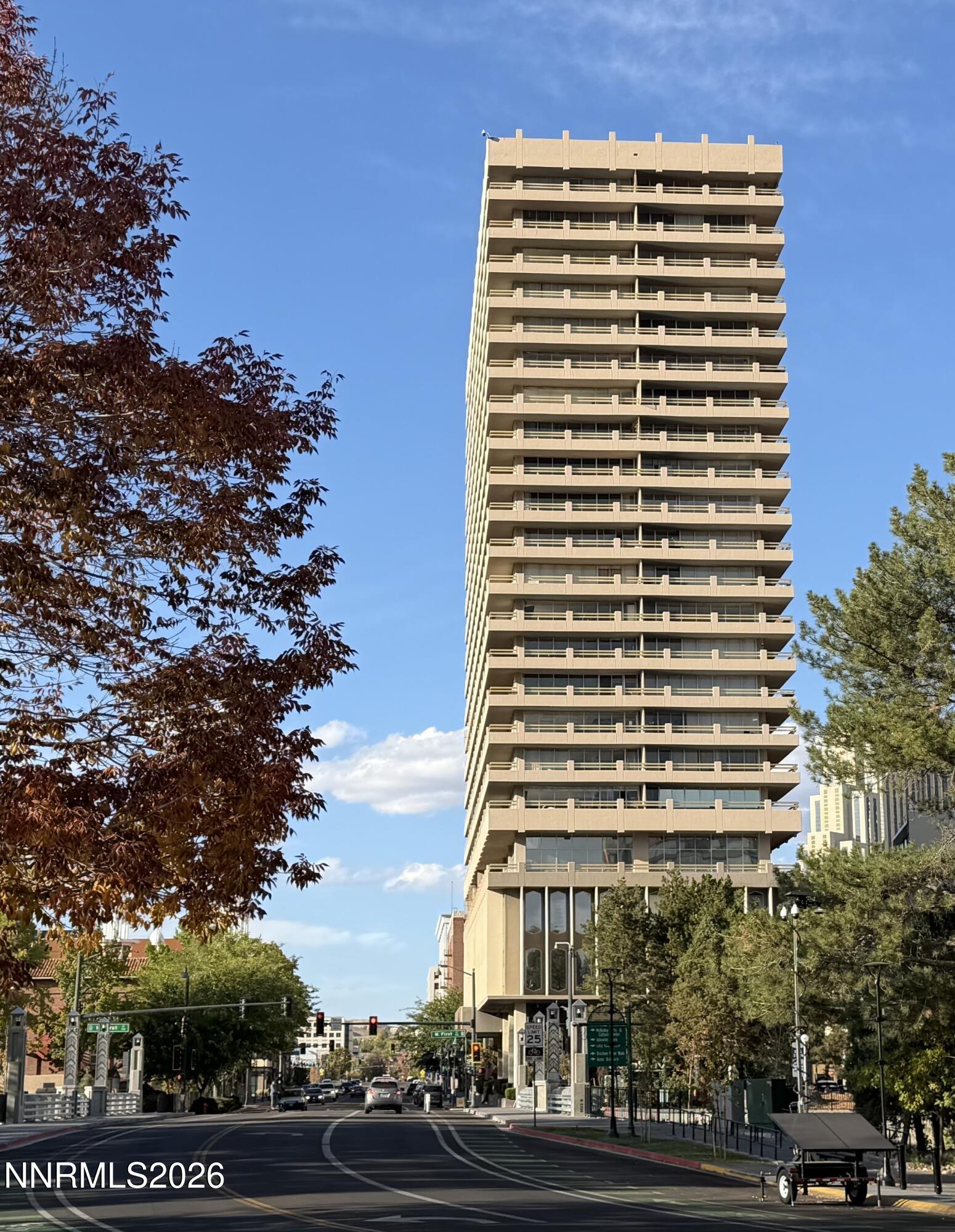 100 N Arlington Avenue Unit 4-C — photo