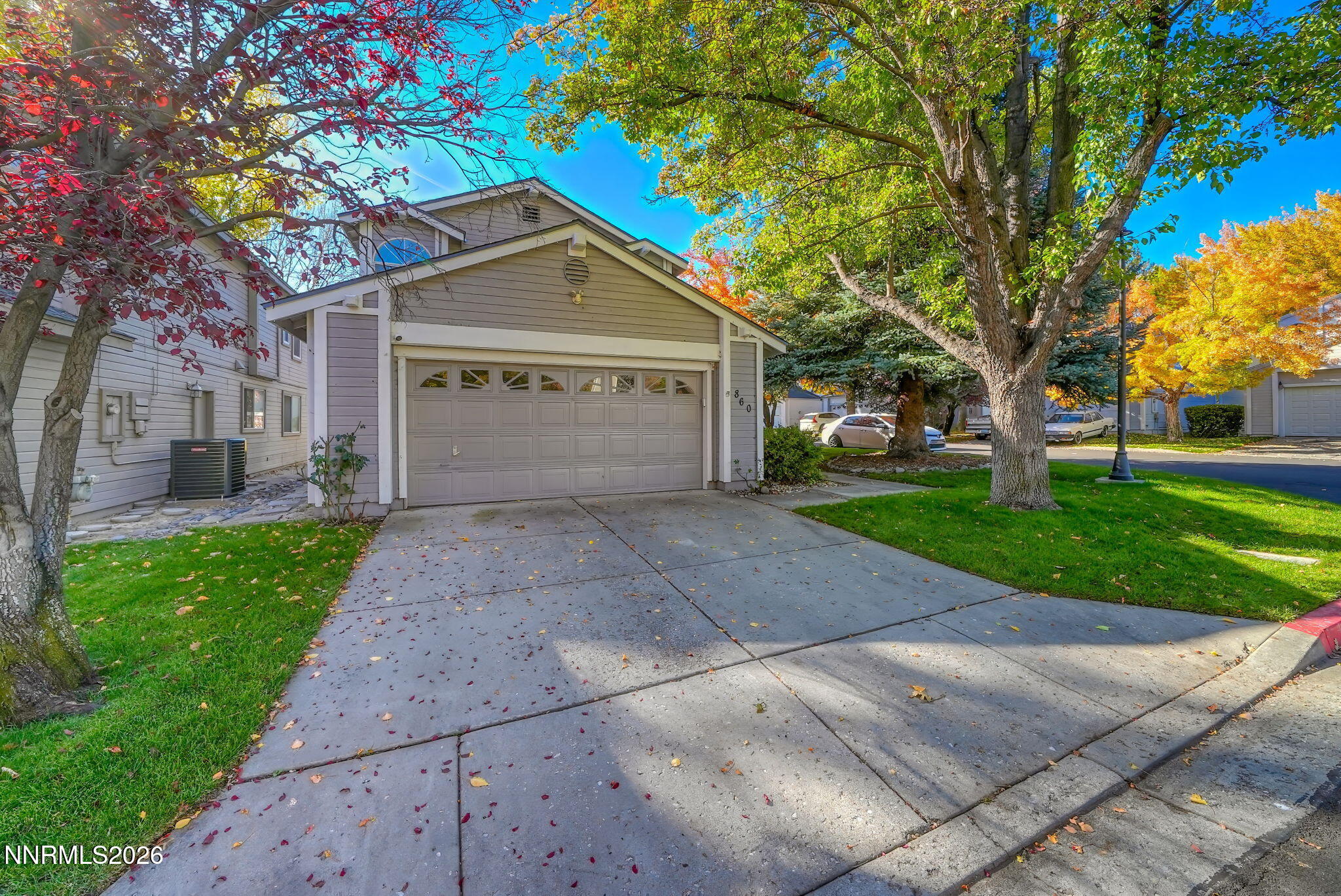 860 Swaledale Drive — photo