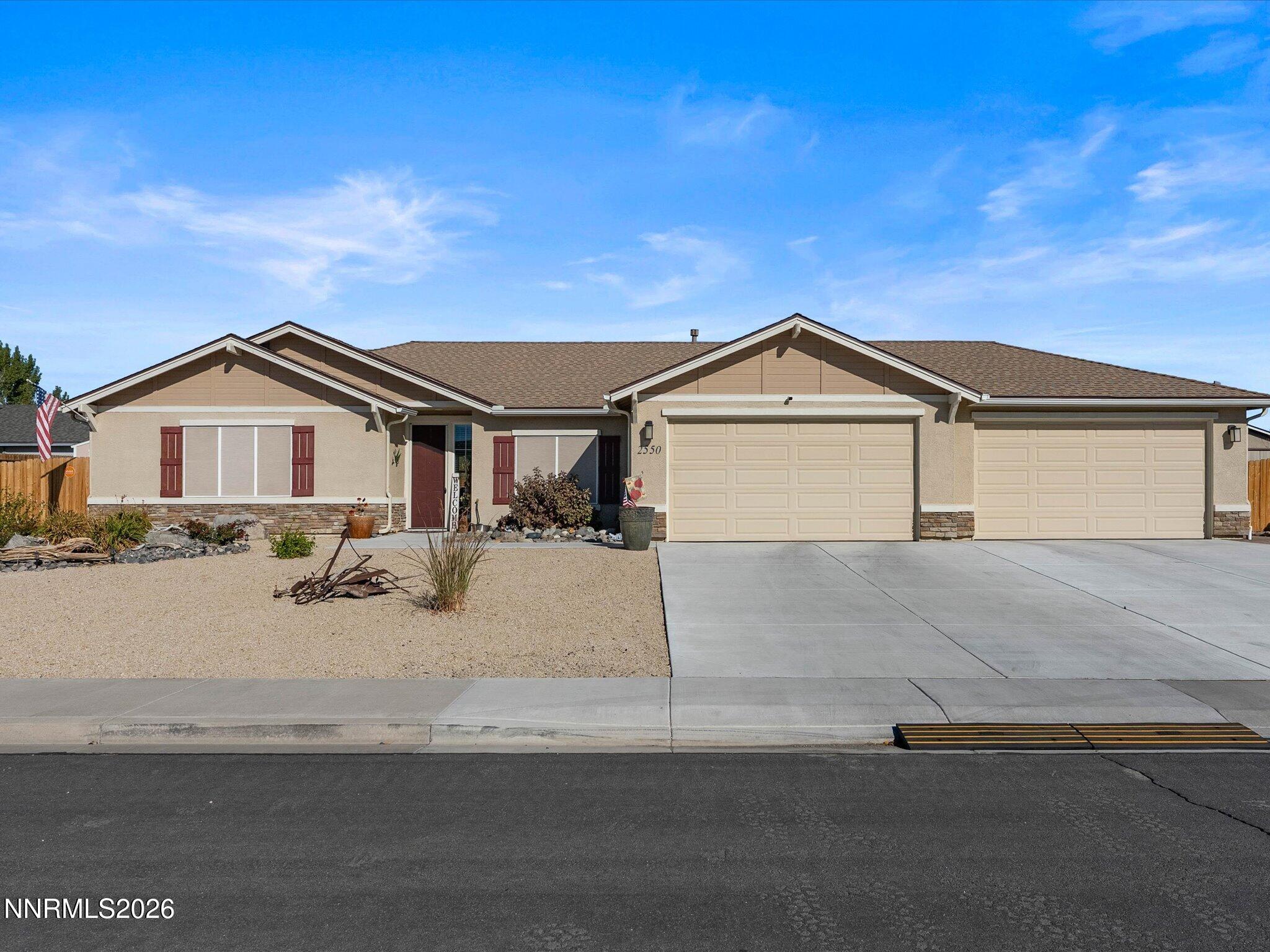 2550 Emerson Circle — photo