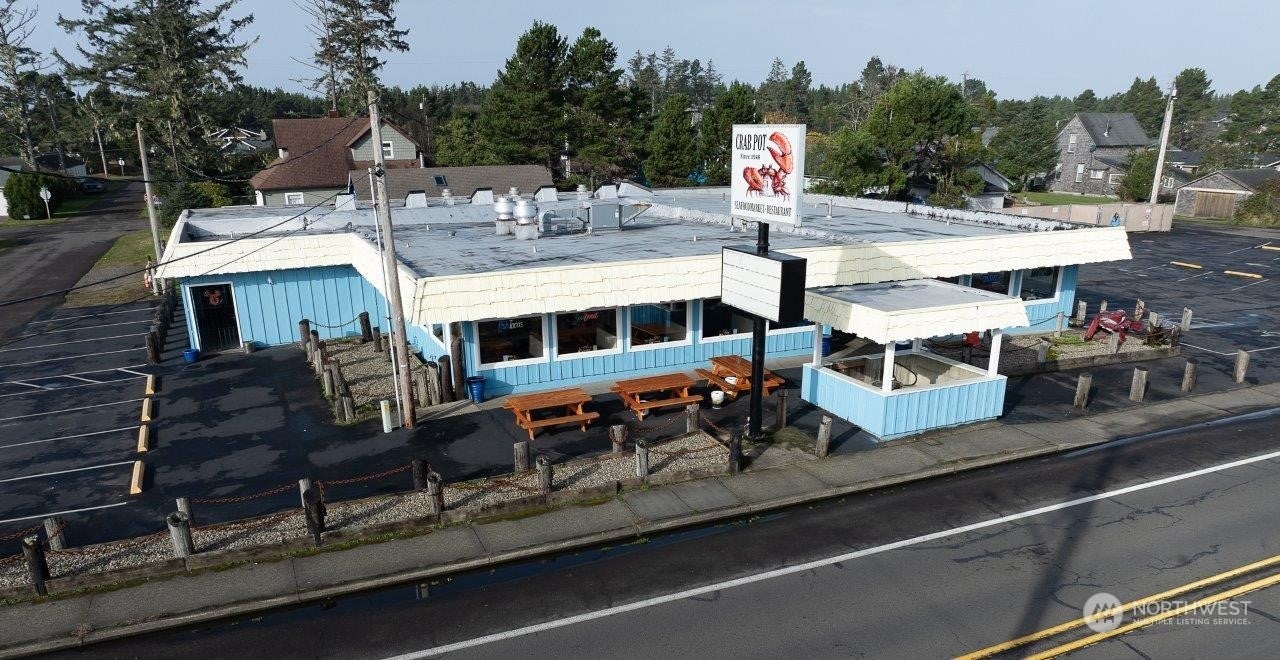 1917 Pacific Avenue S — photo