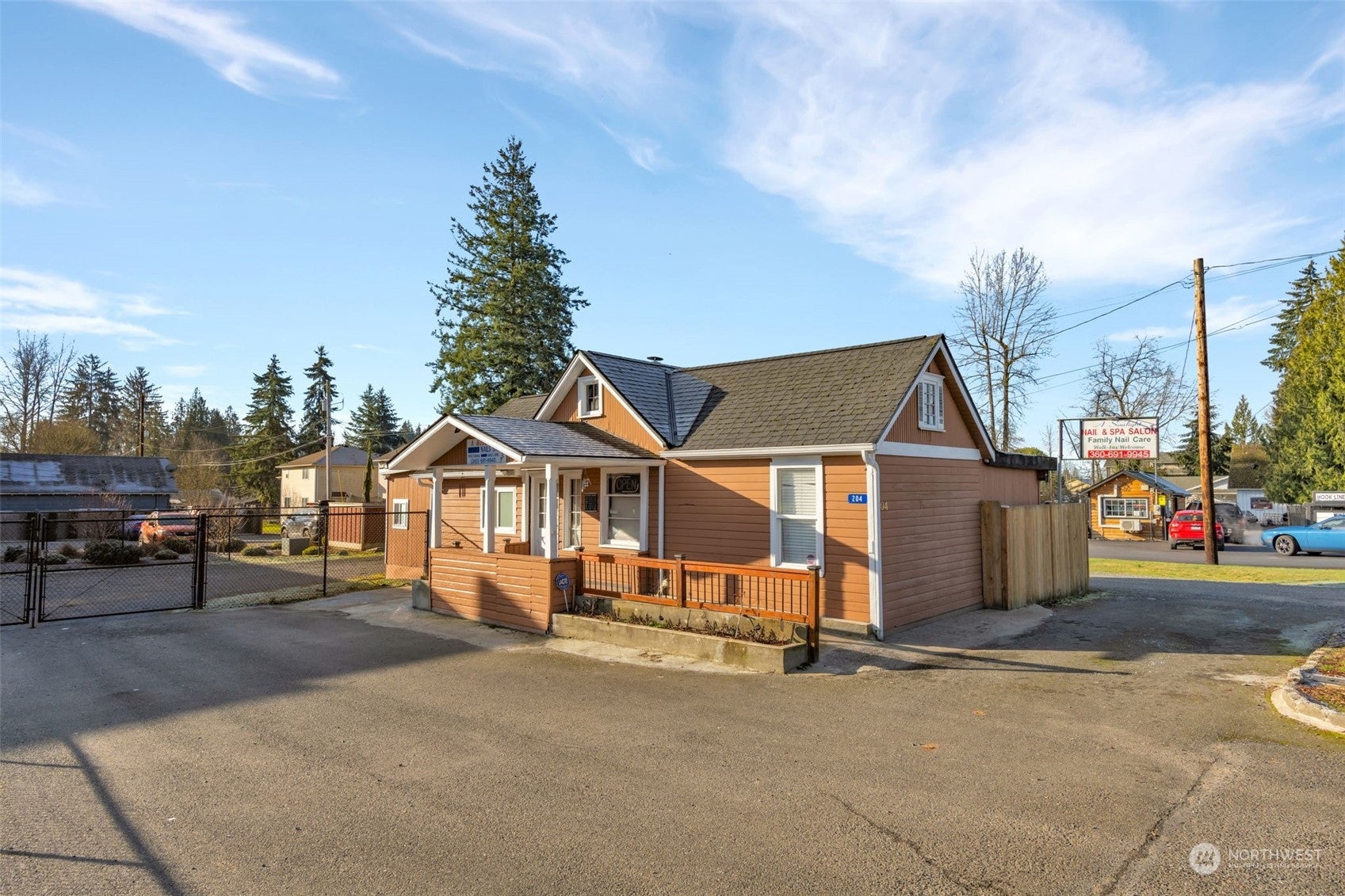 204 W Stanley Street — photo