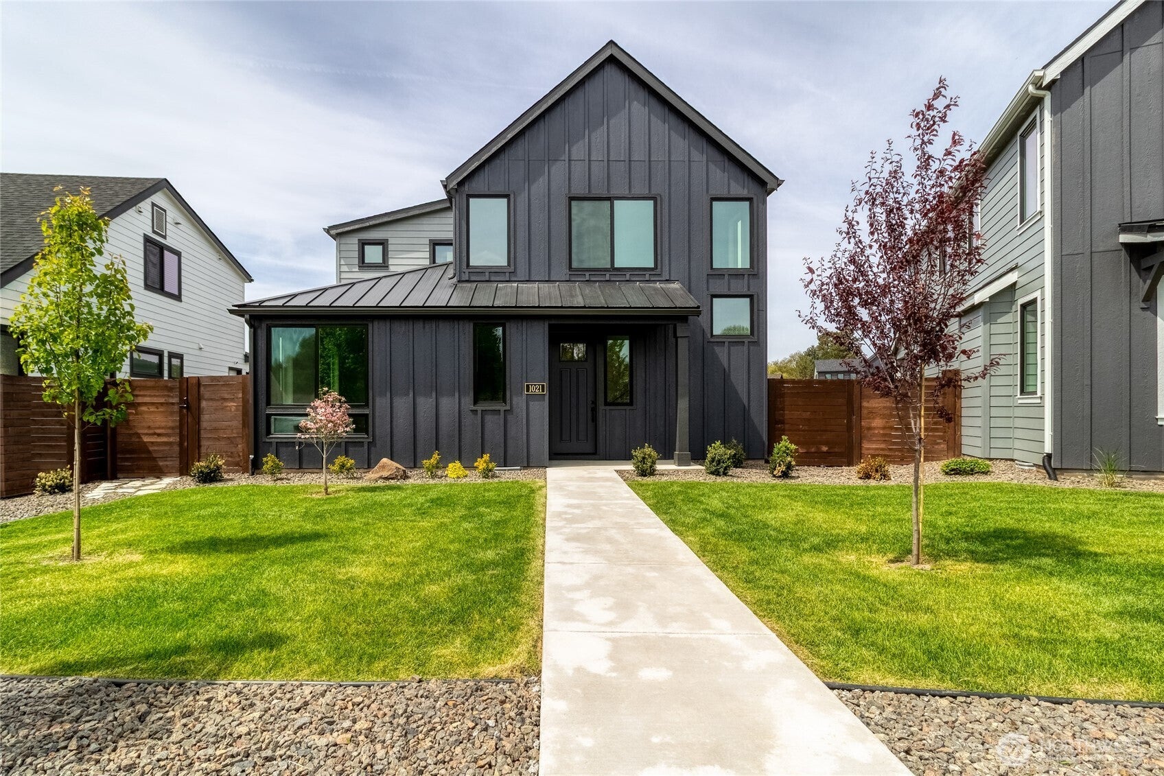 1021 SE Garrison Village Way — photo