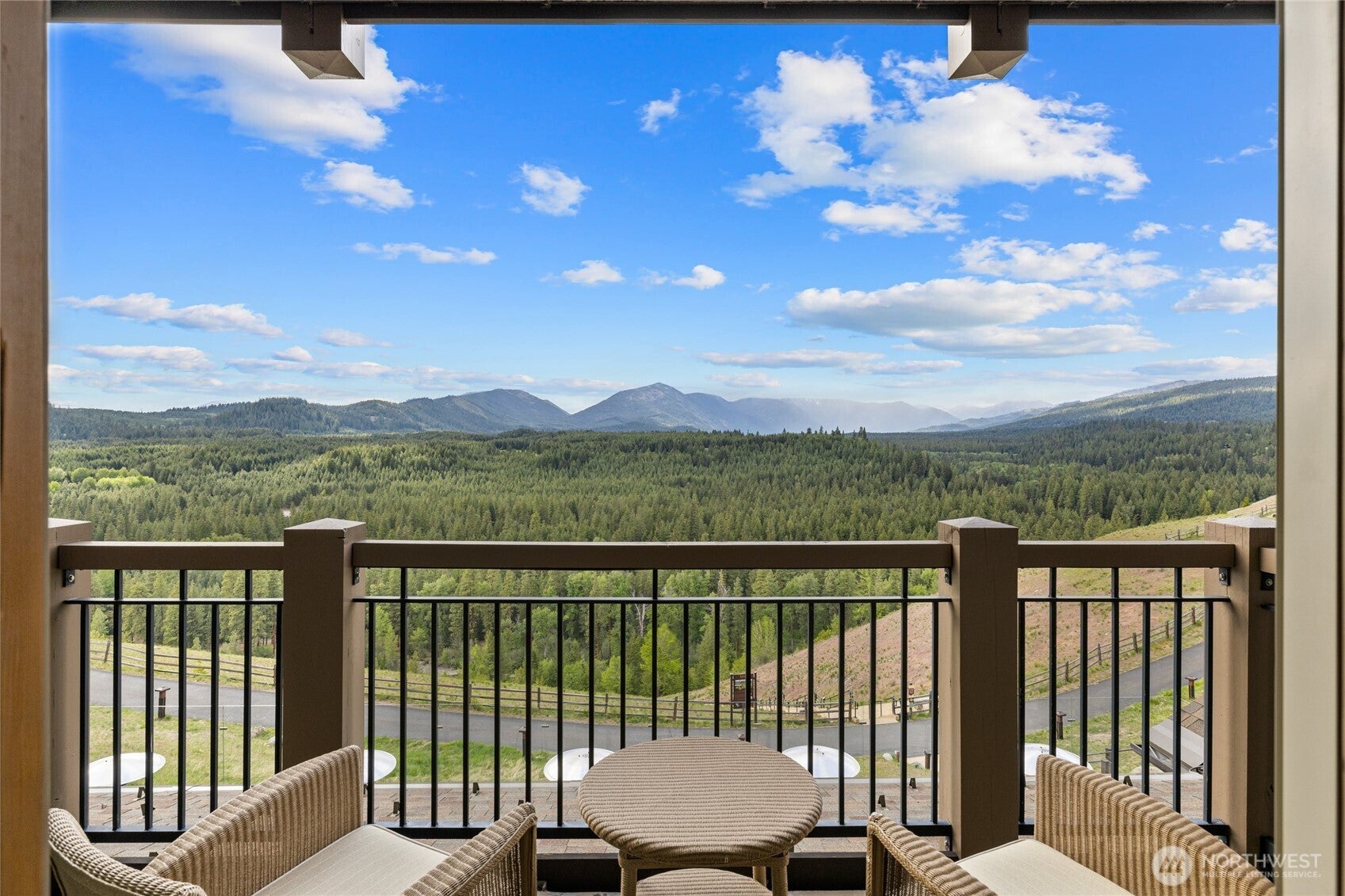 3600 Suncadia Trail 2059 — photo