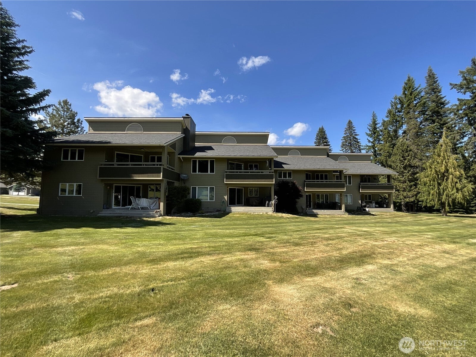 20795 Kahler Drive E7 — photo