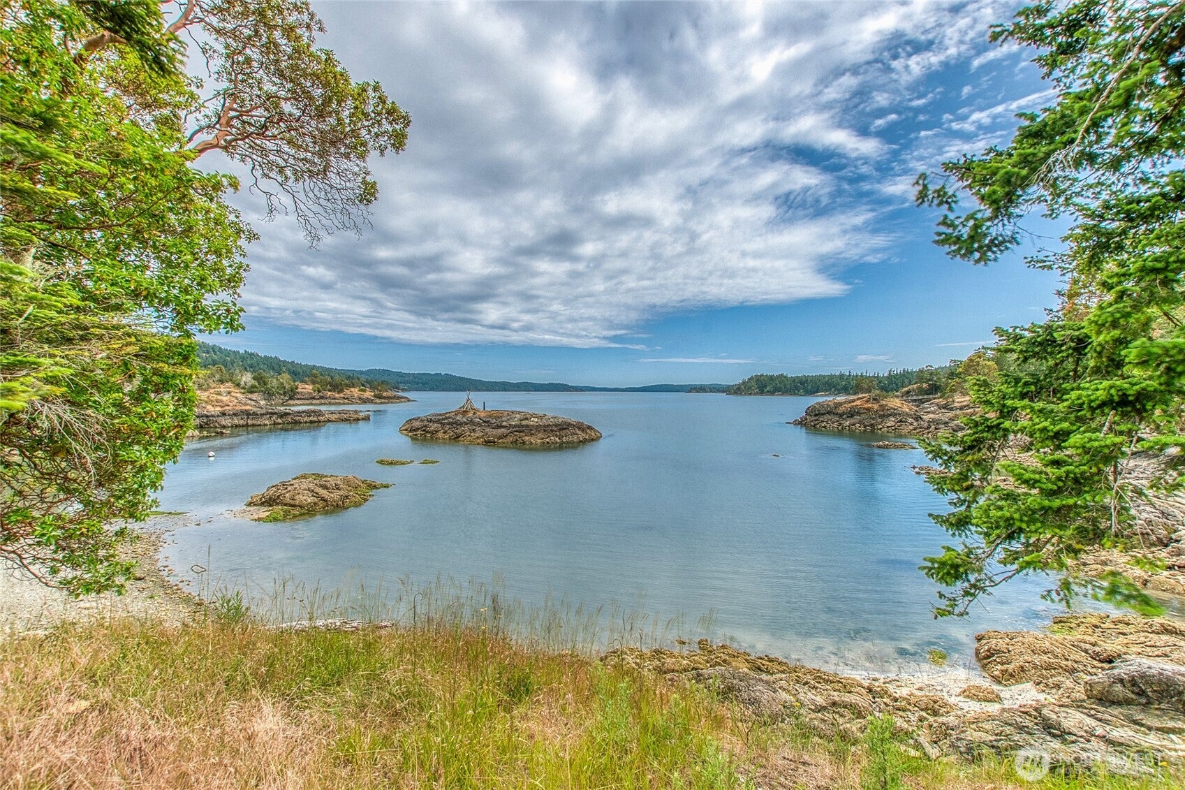 3388 Deer Harbor Road — photo