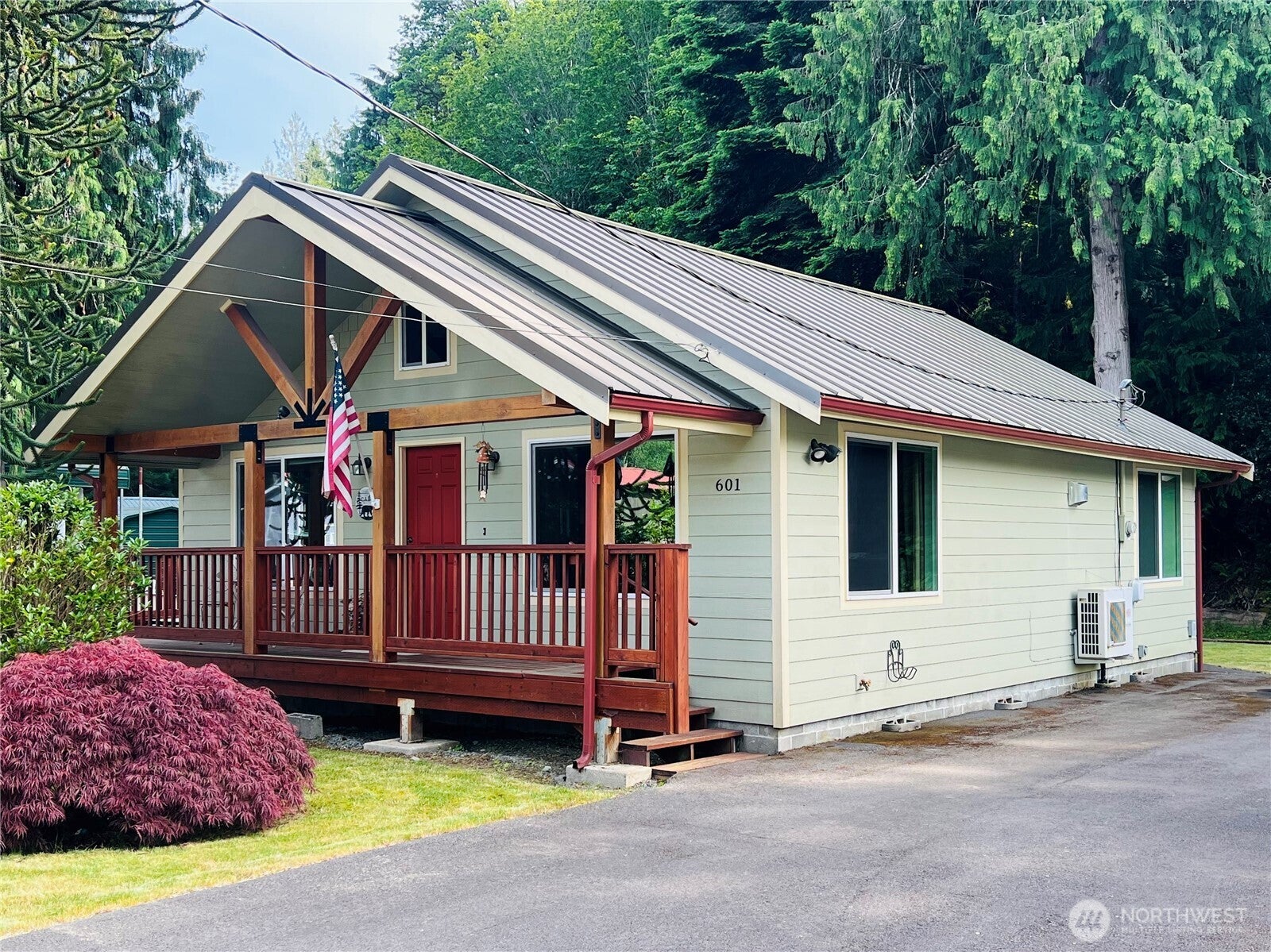 601 Mountain Trail Road — photo