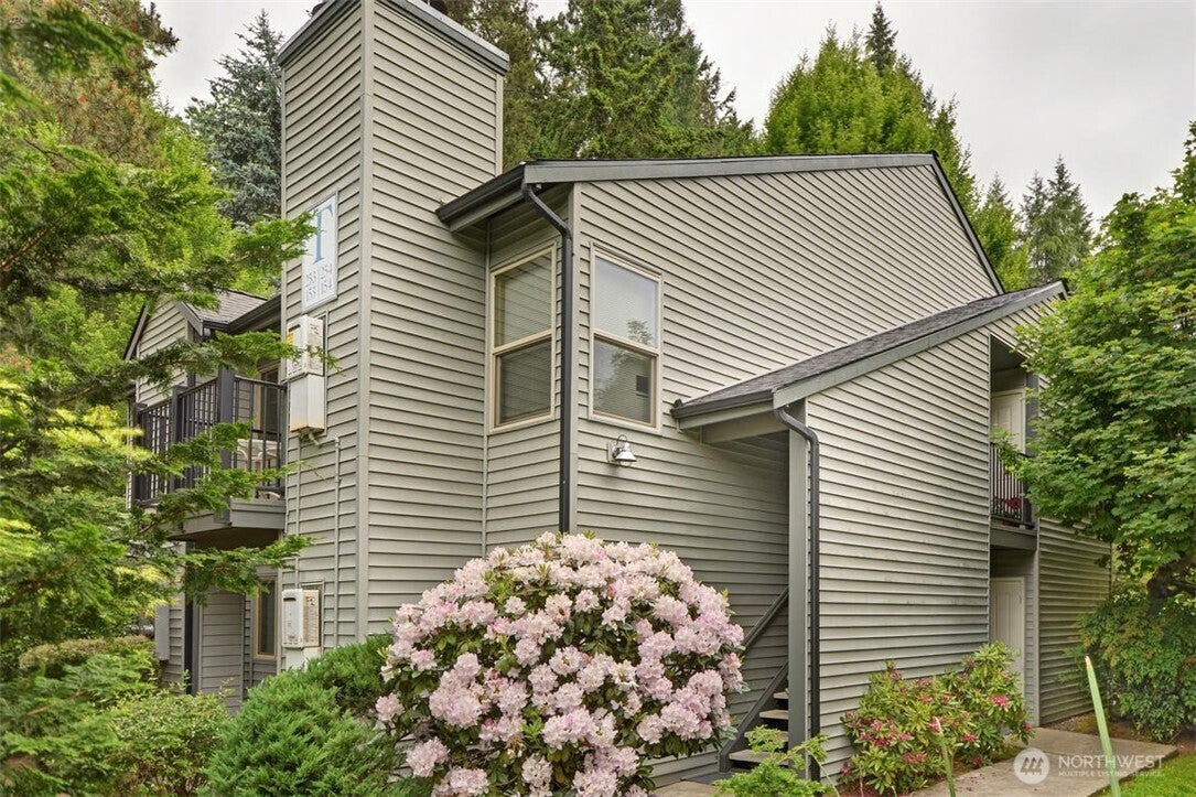 9805 Avondale Road NE T254 — photo